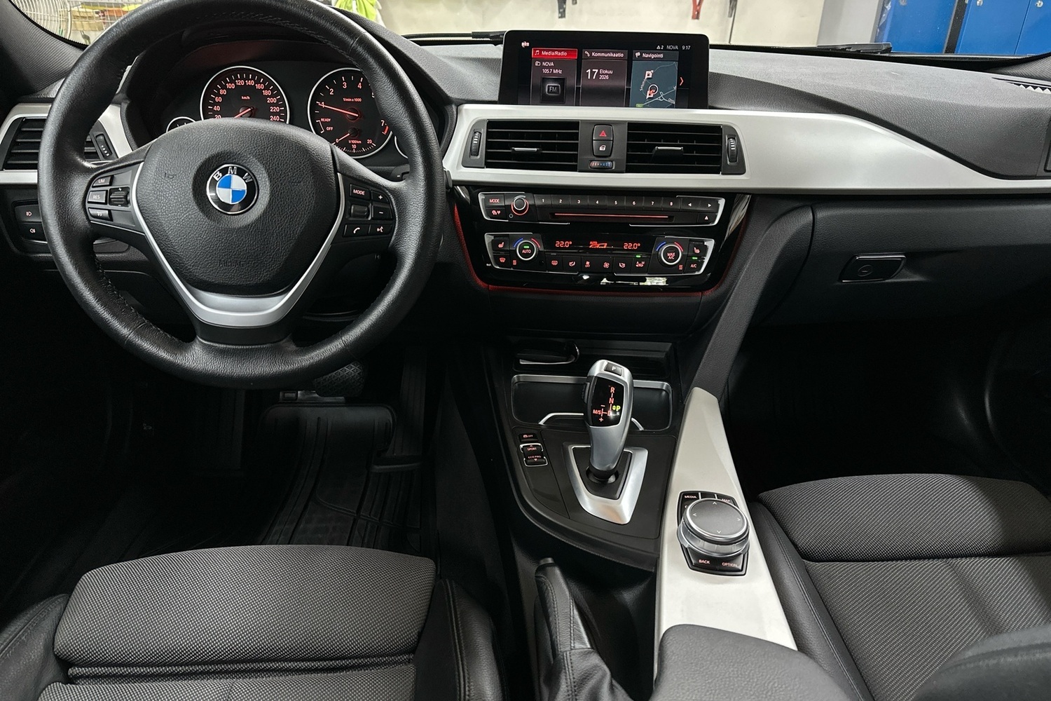 BMW 320 vaihtoauto