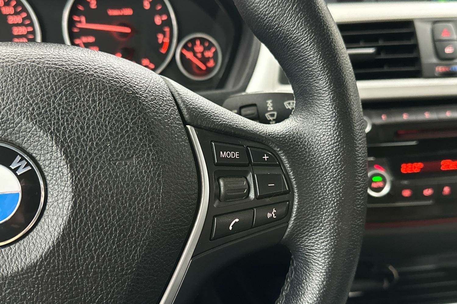 BMW 320 vaihtoauto