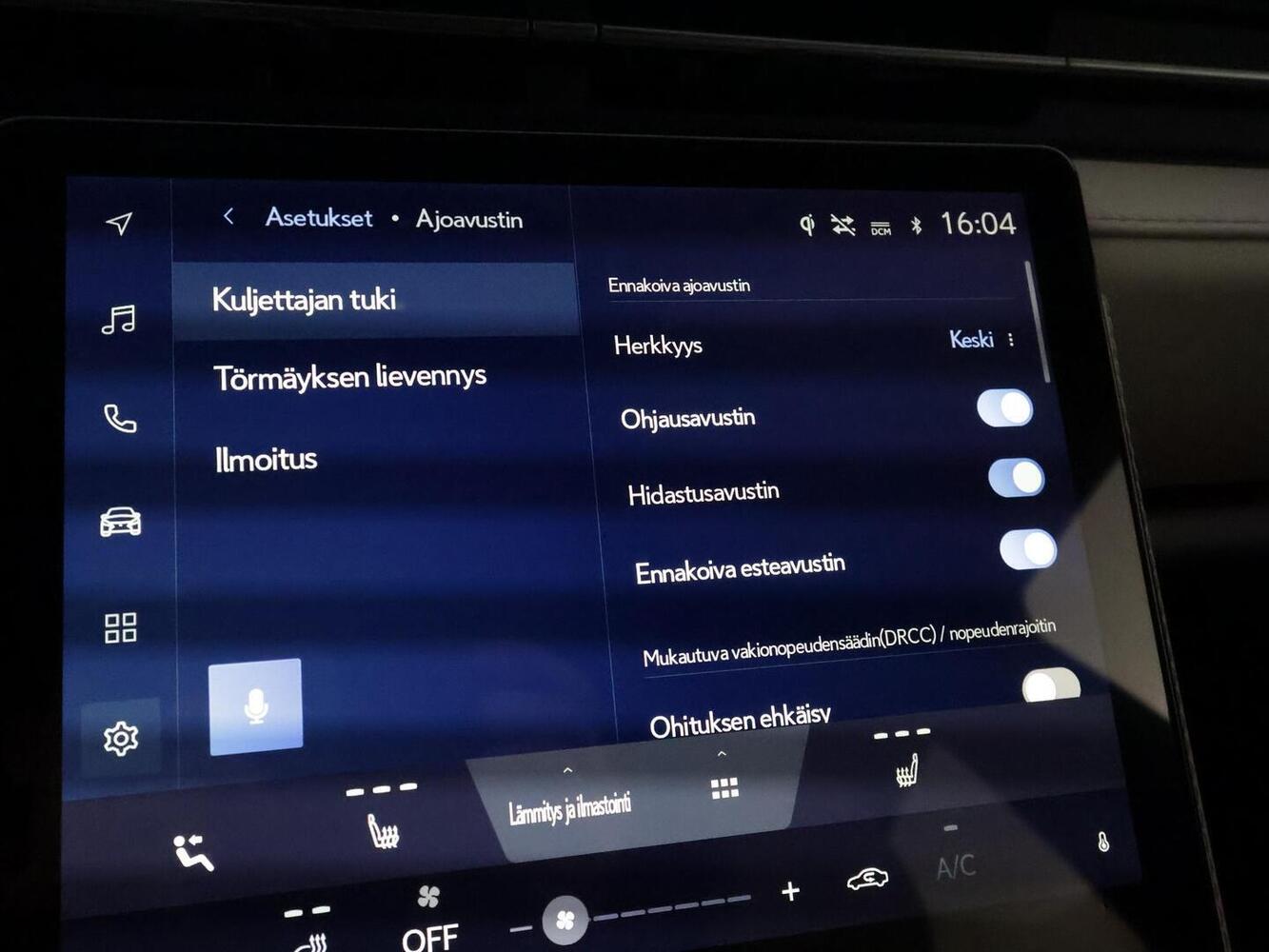 Lexus LBX vaihtoauto