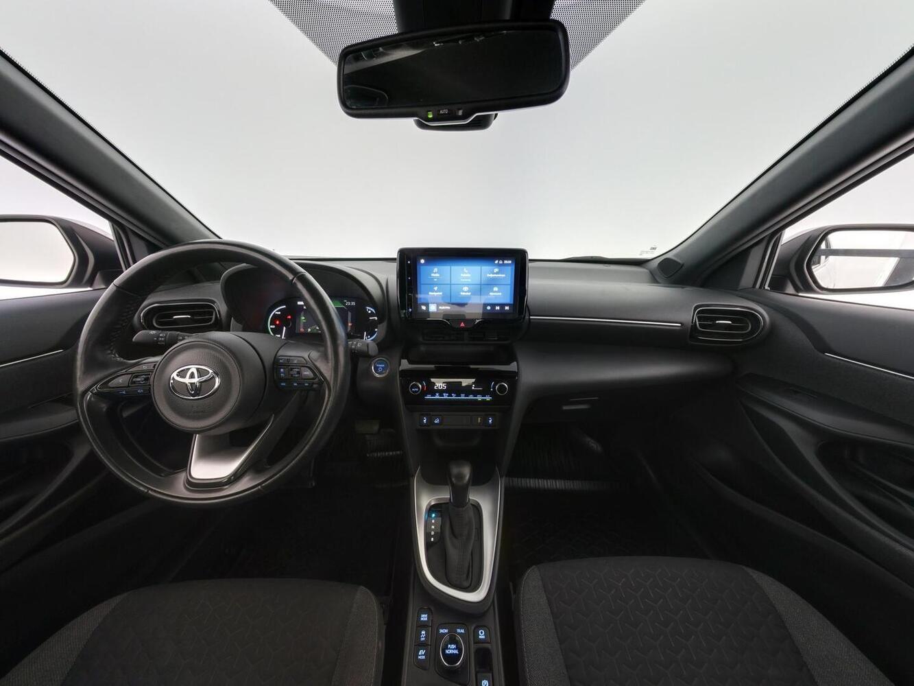 Toyota Yaris Cross vaihtoauto