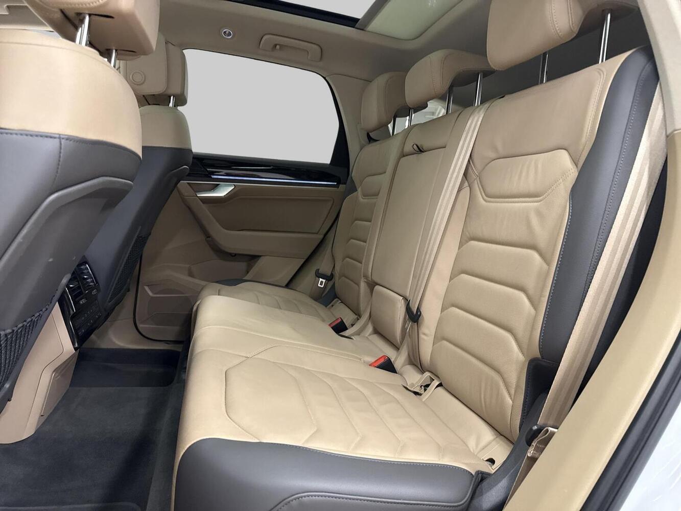 Volkswagen Touareg vaihtoauto