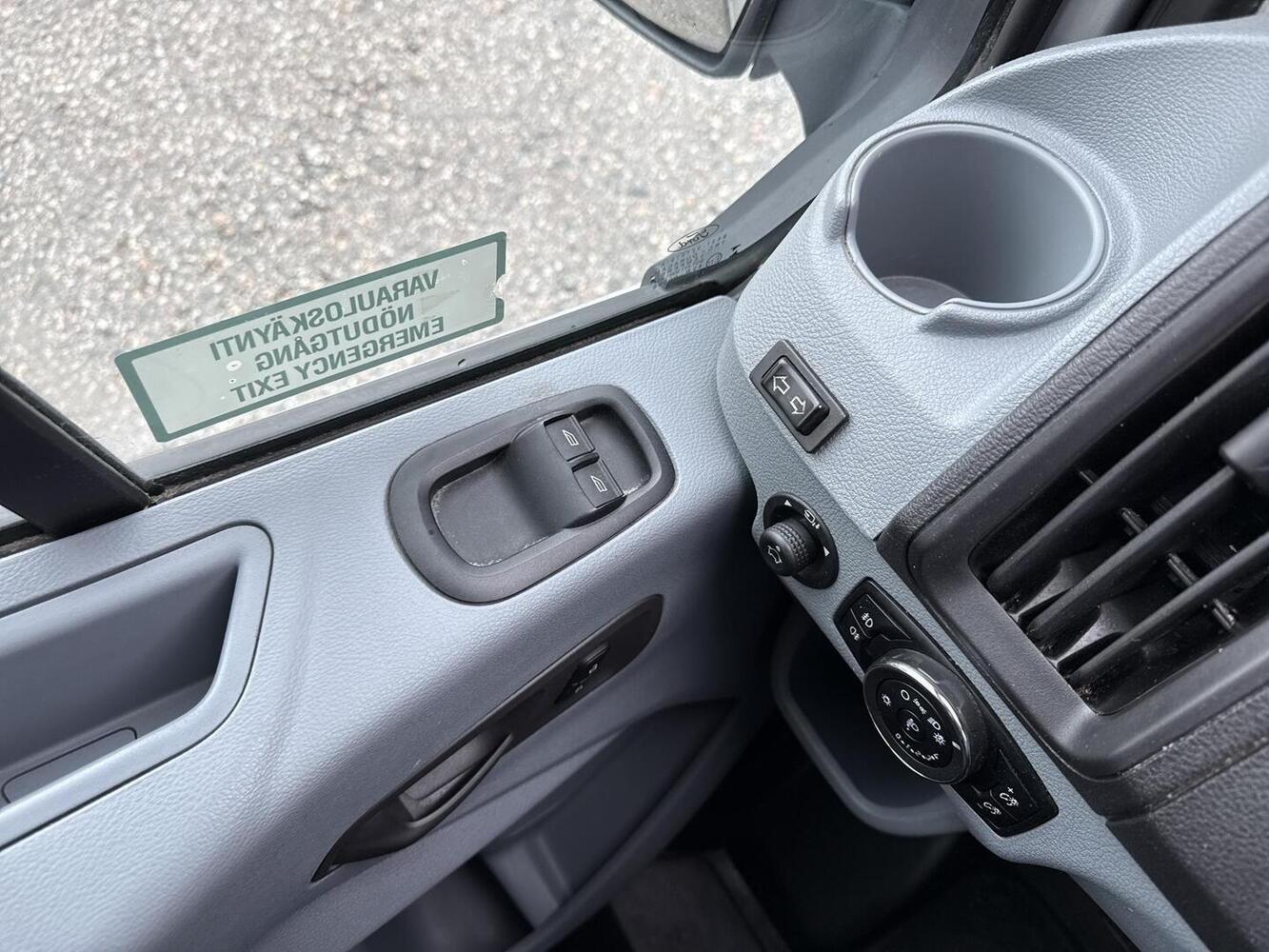 Ford Transit vaihtoauto