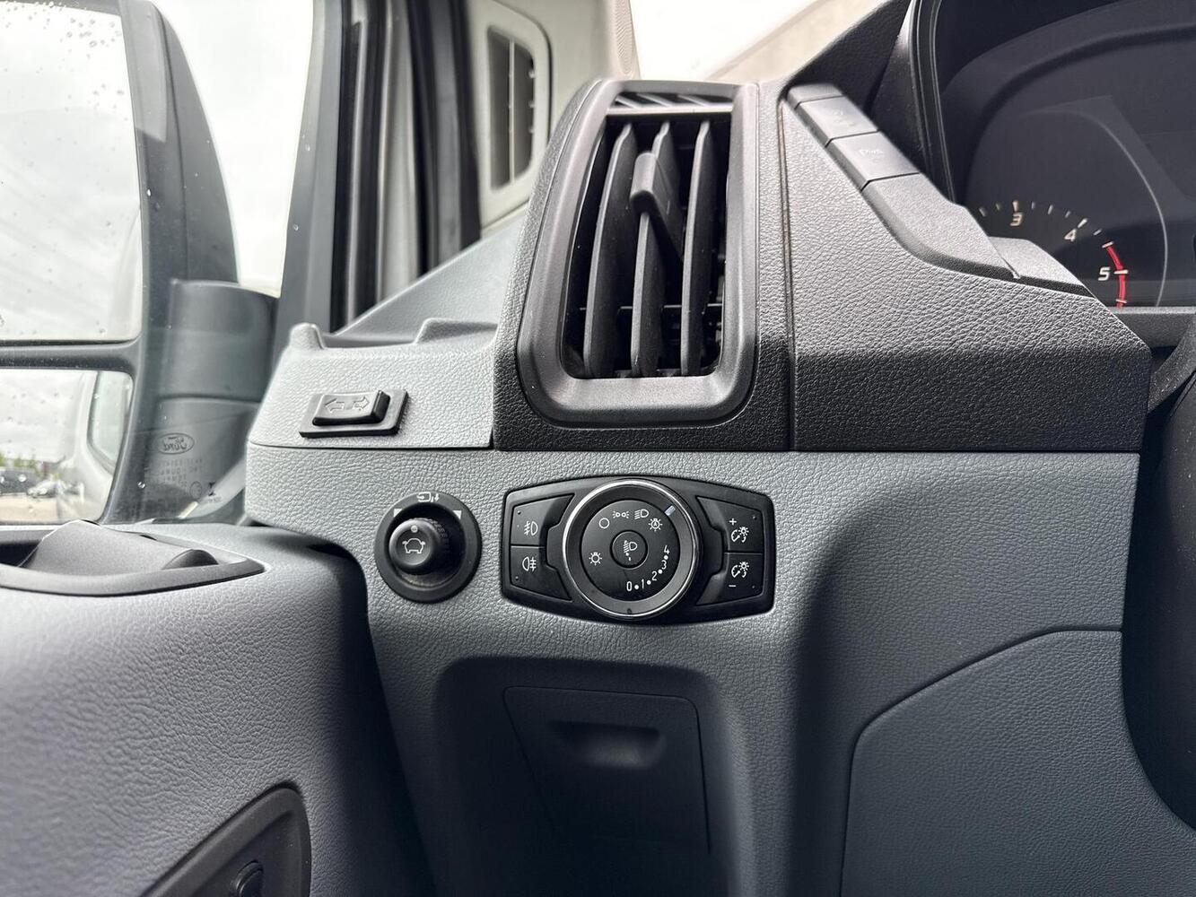 Ford Transit vaihtoauto