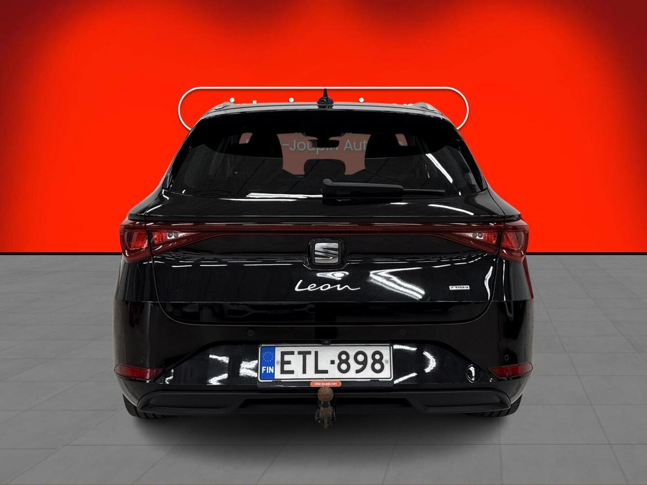 SEAT Leon Sportstourer vaihtoauto