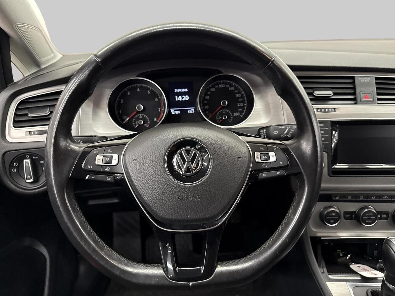 Volkswagen Golf vaihtoauto