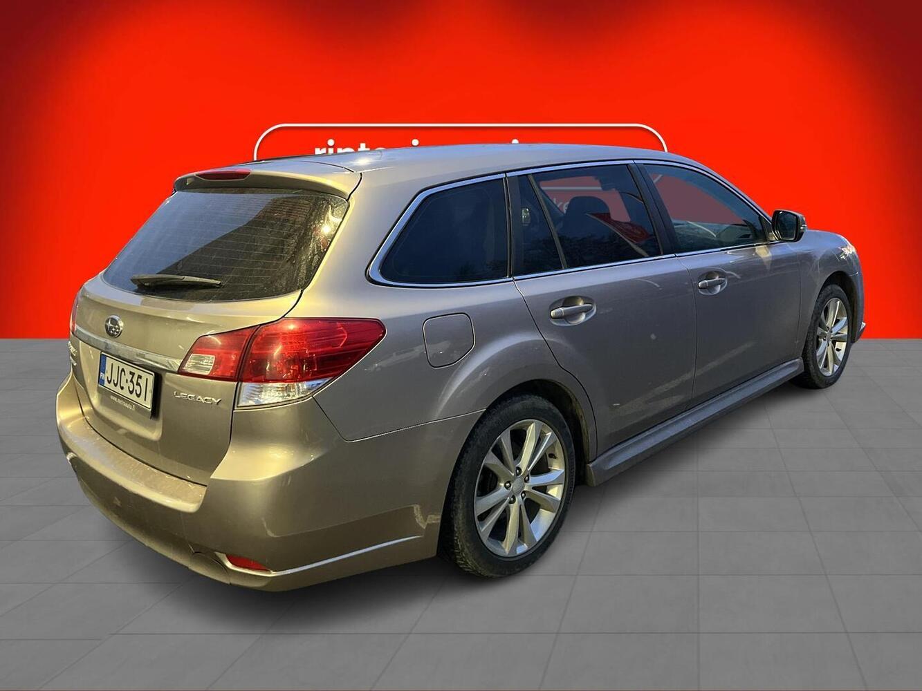 Subaru Legacy vaihtoauto