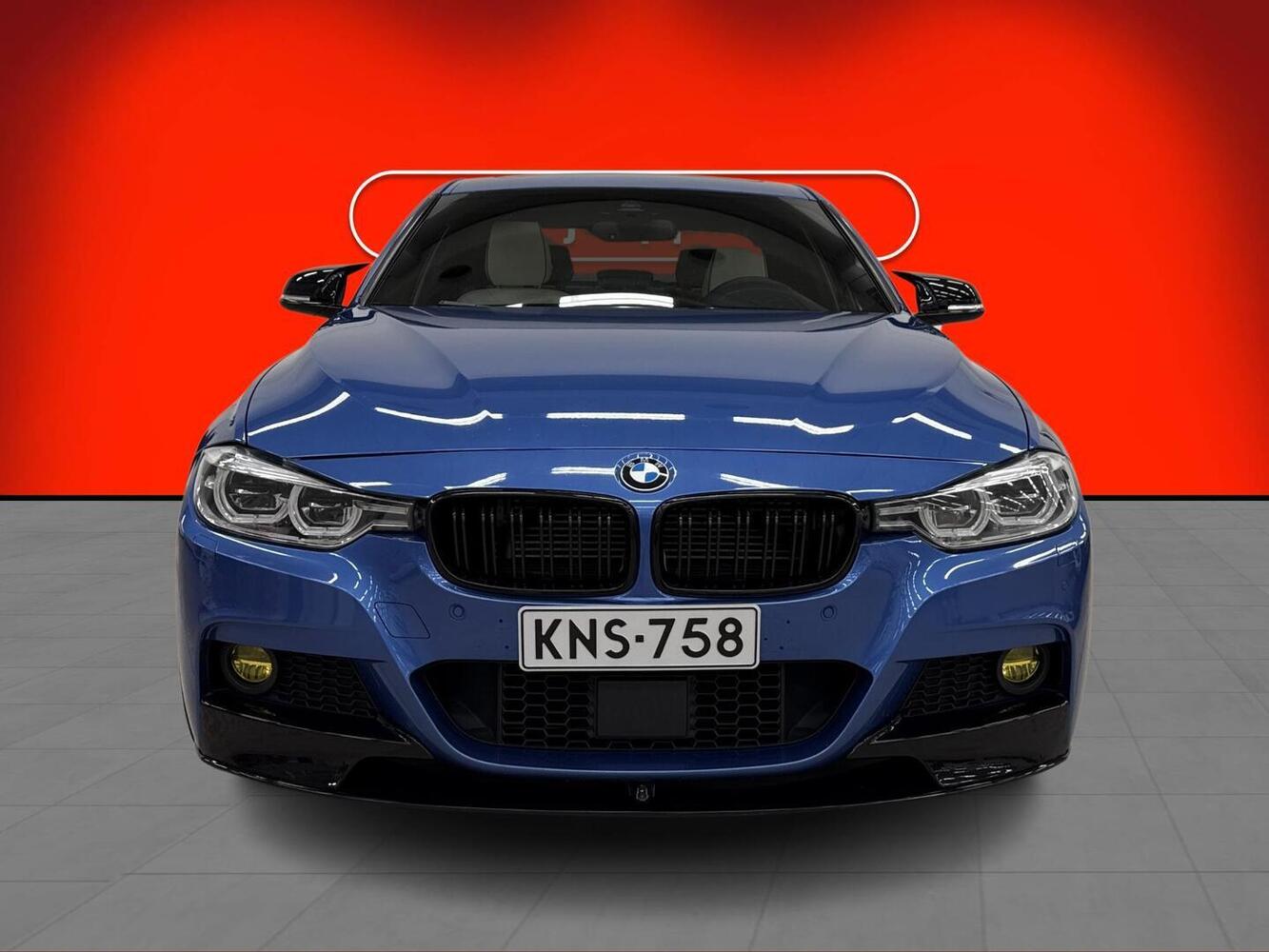 BMW 330 vaihtoauto