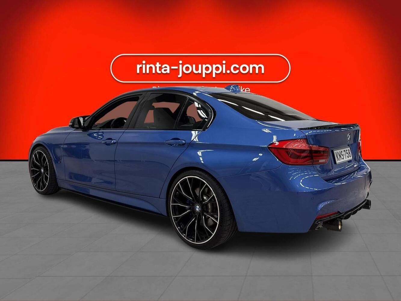 BMW 330 vaihtoauto