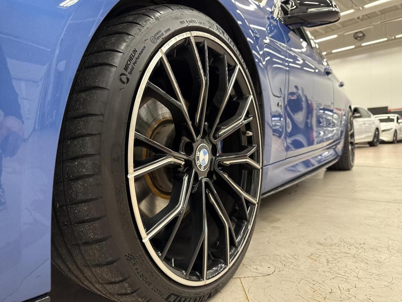 BMW 330 vaihtoauto