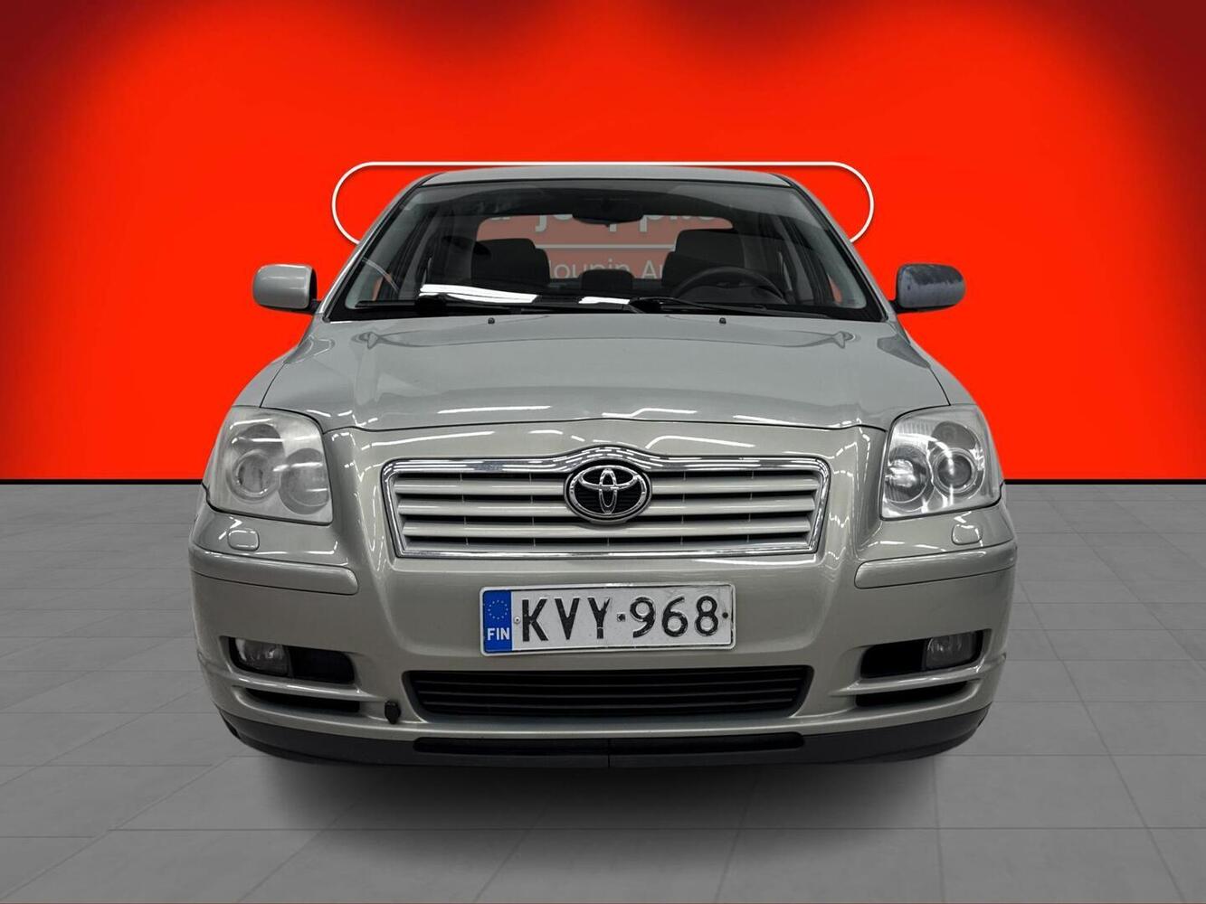 Toyota Avensis vaihtoauto