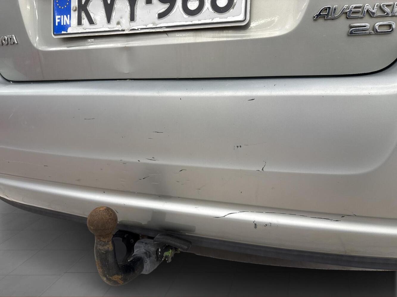 Toyota Avensis vaihtoauto