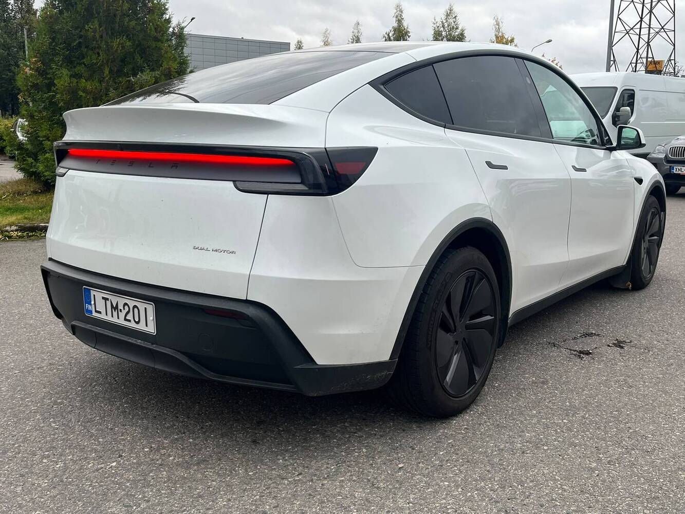 Tesla Model Y vaihtoauto