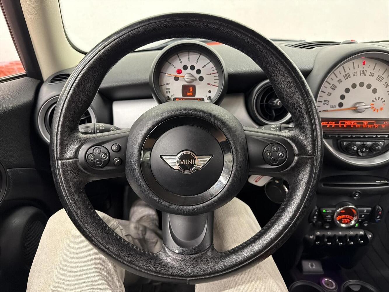 Mini Cooper vaihtoauto