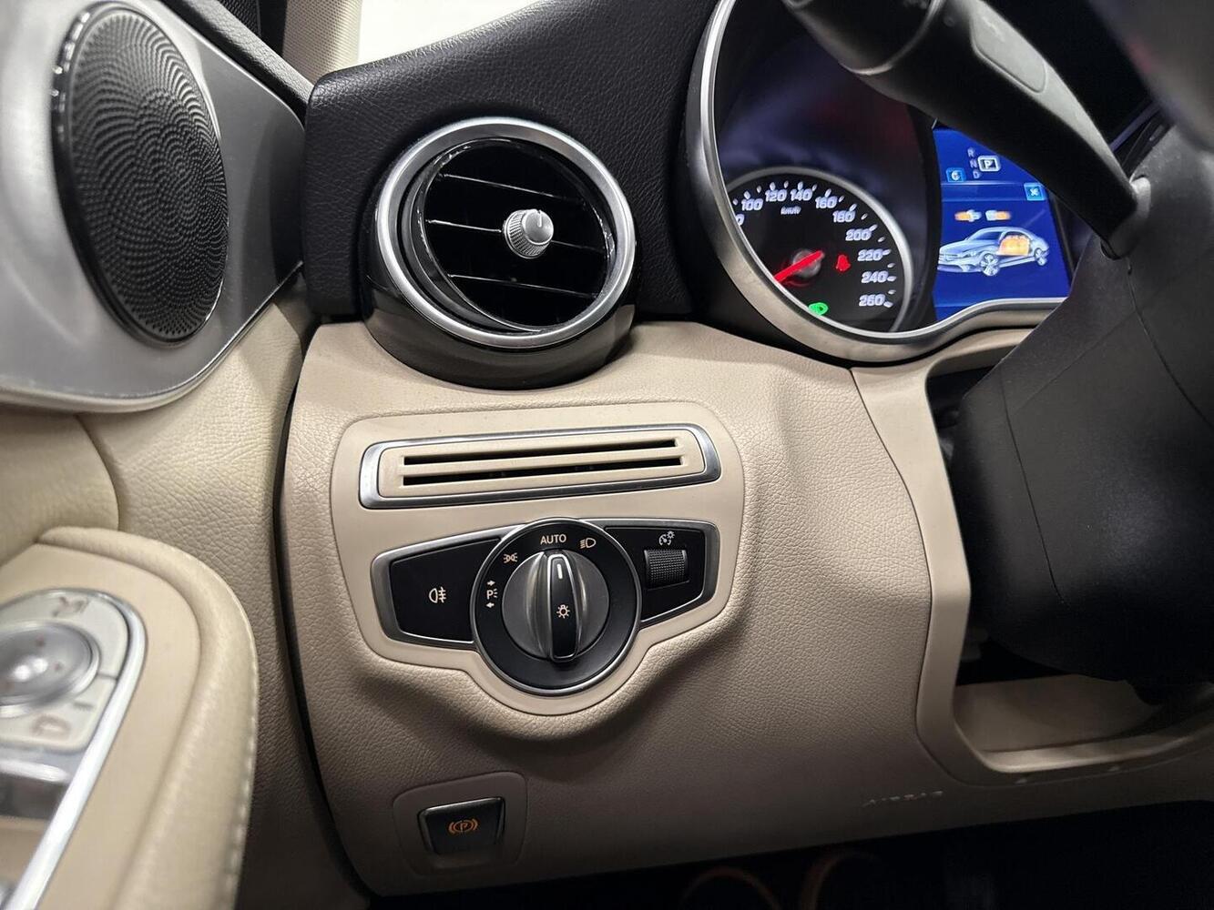Mercedes-Benz C vaihtoauto