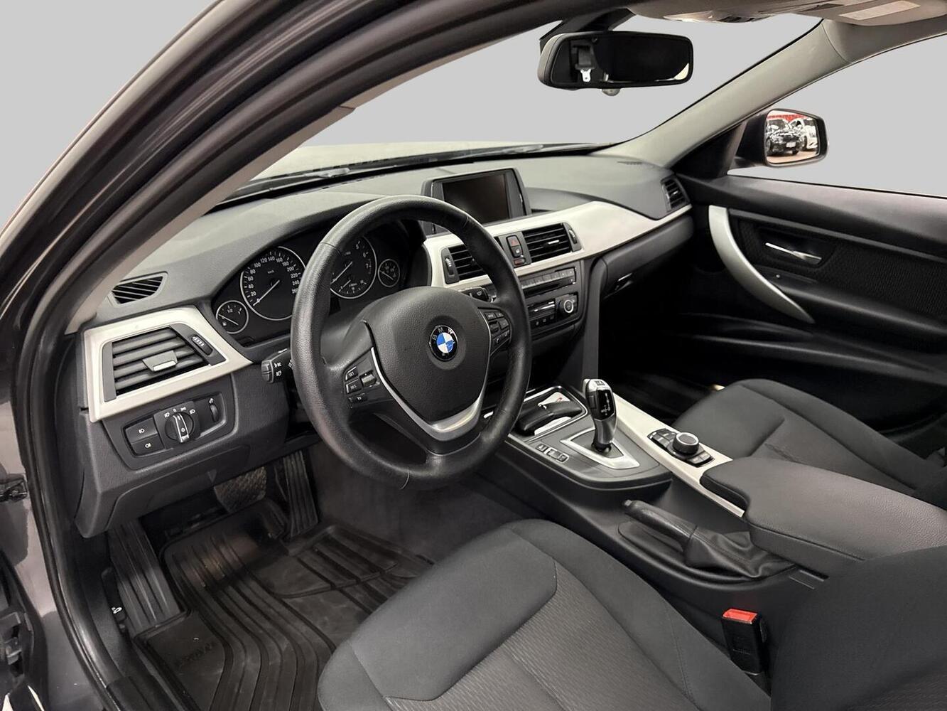 BMW 320 vaihtoauto