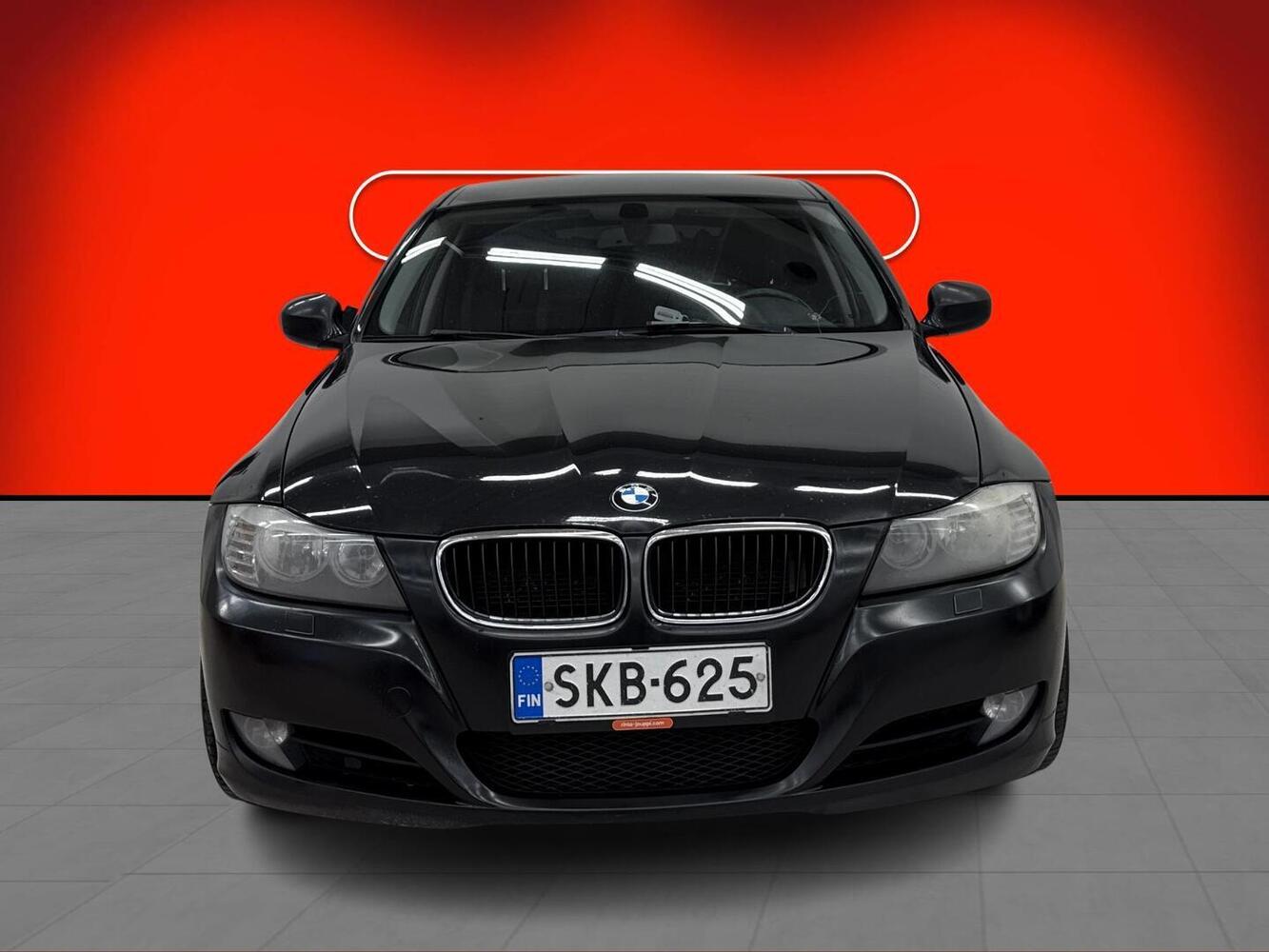 BMW 320 vaihtoauto