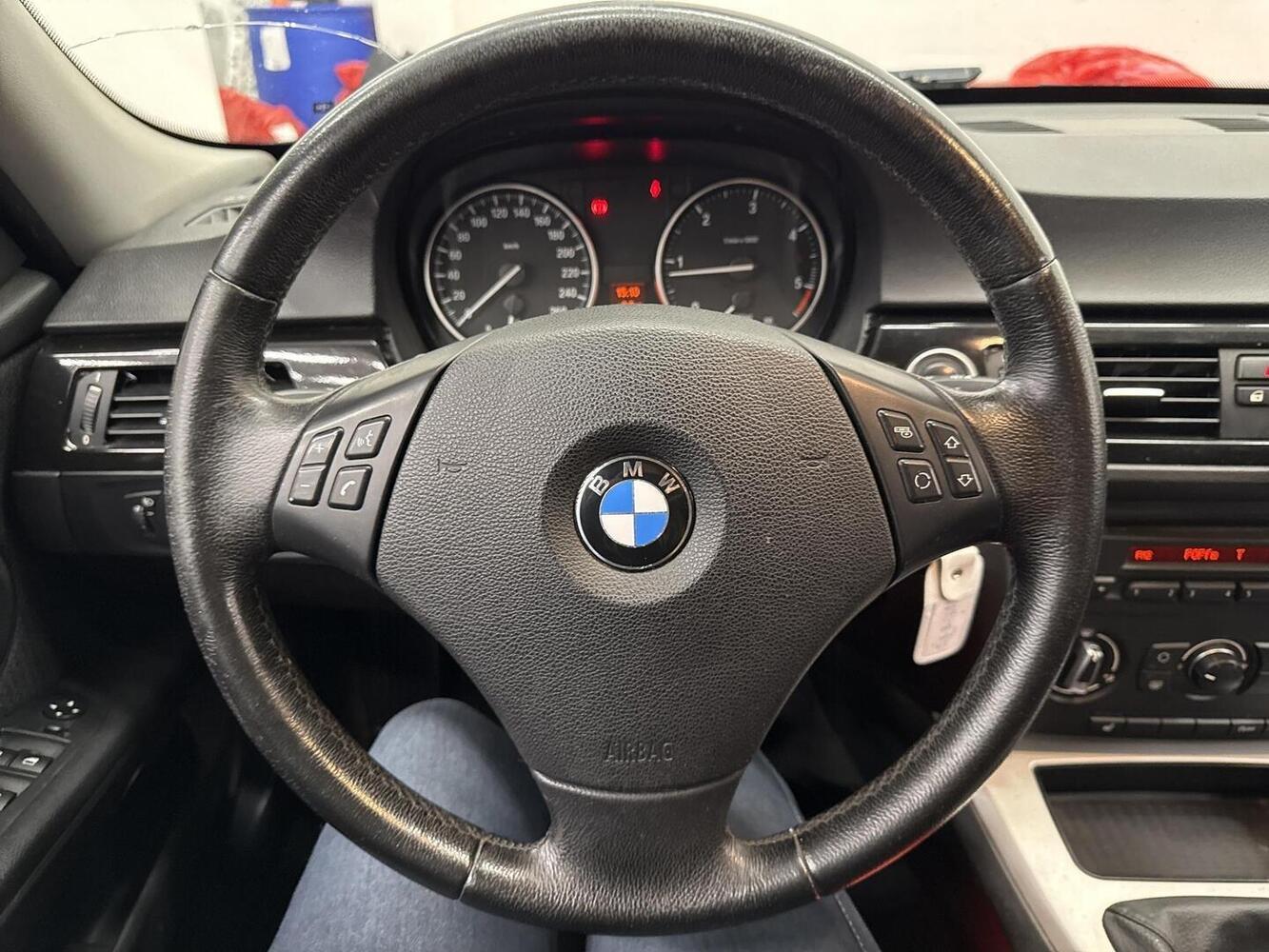 BMW 320 vaihtoauto