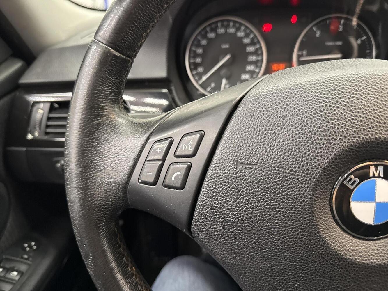 BMW 320 vaihtoauto