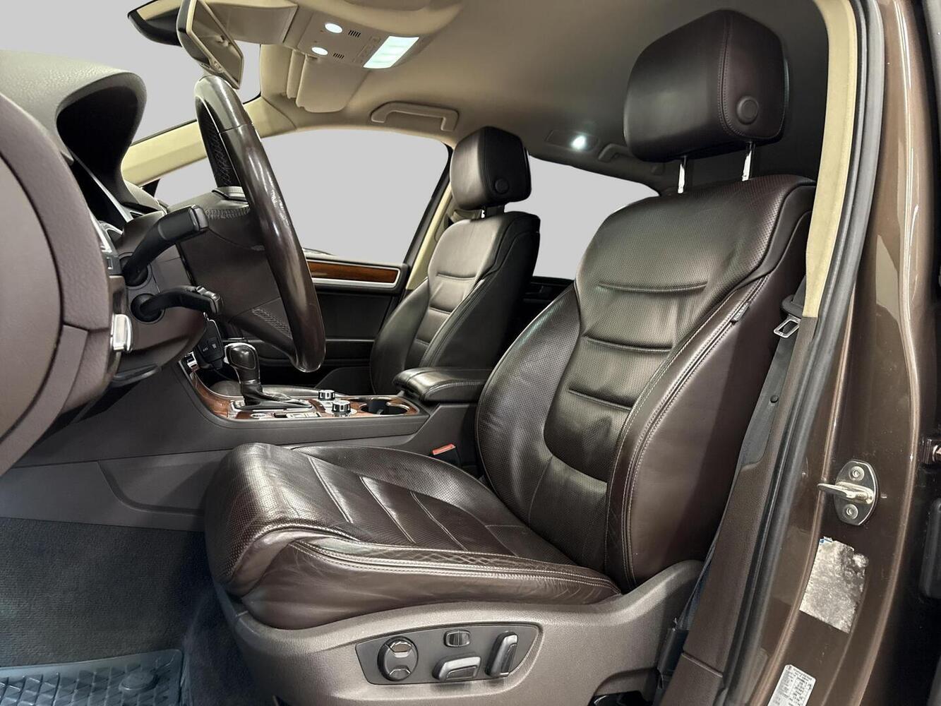 Volkswagen Touareg vaihtoauto