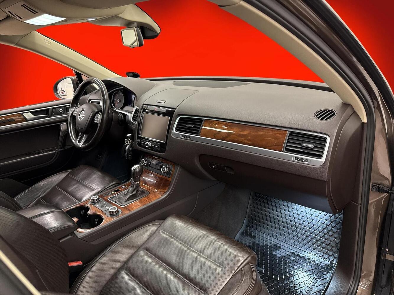 Volkswagen Touareg vaihtoauto