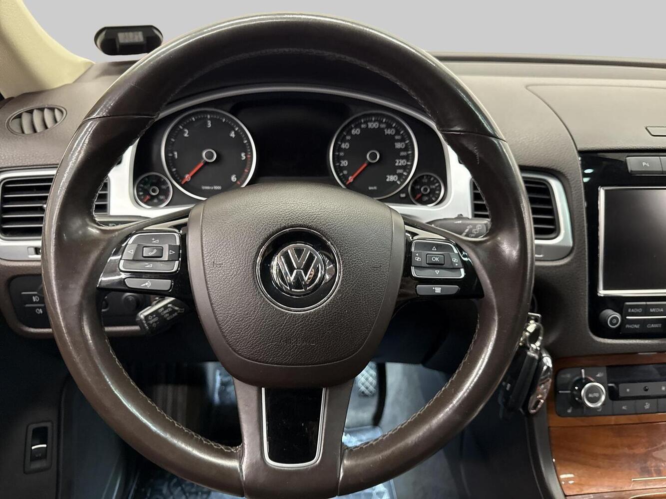 Volkswagen Touareg vaihtoauto