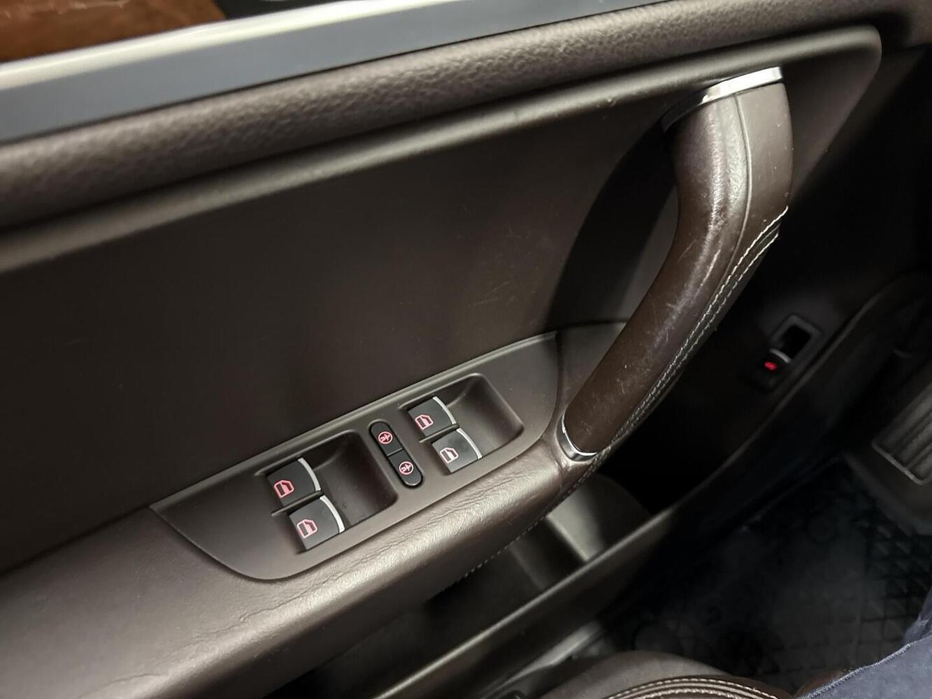 Volkswagen Touareg vaihtoauto