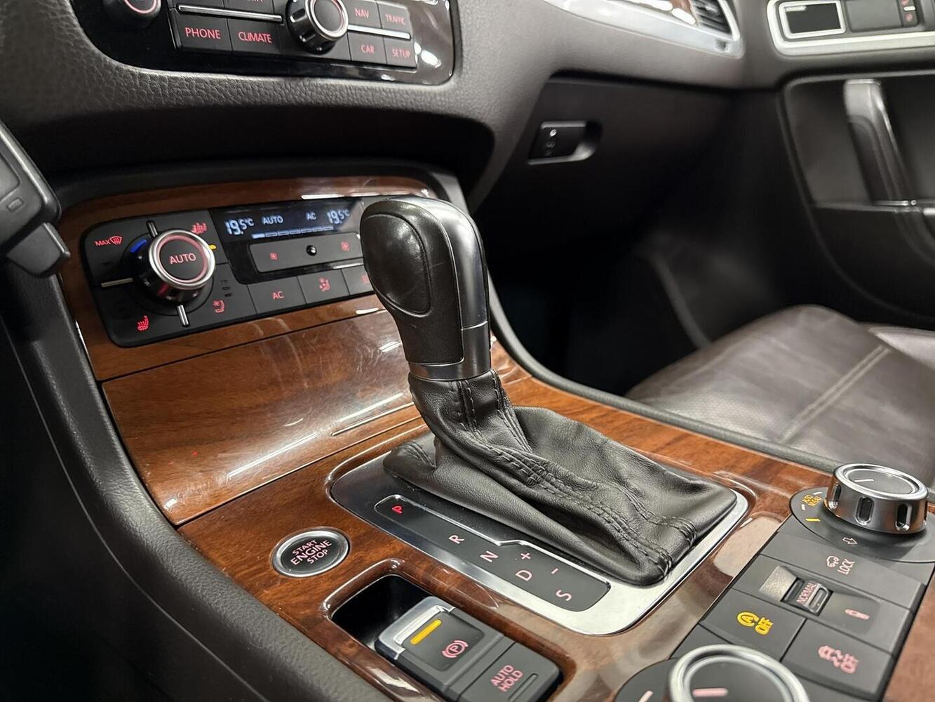 Volkswagen Touareg vaihtoauto
