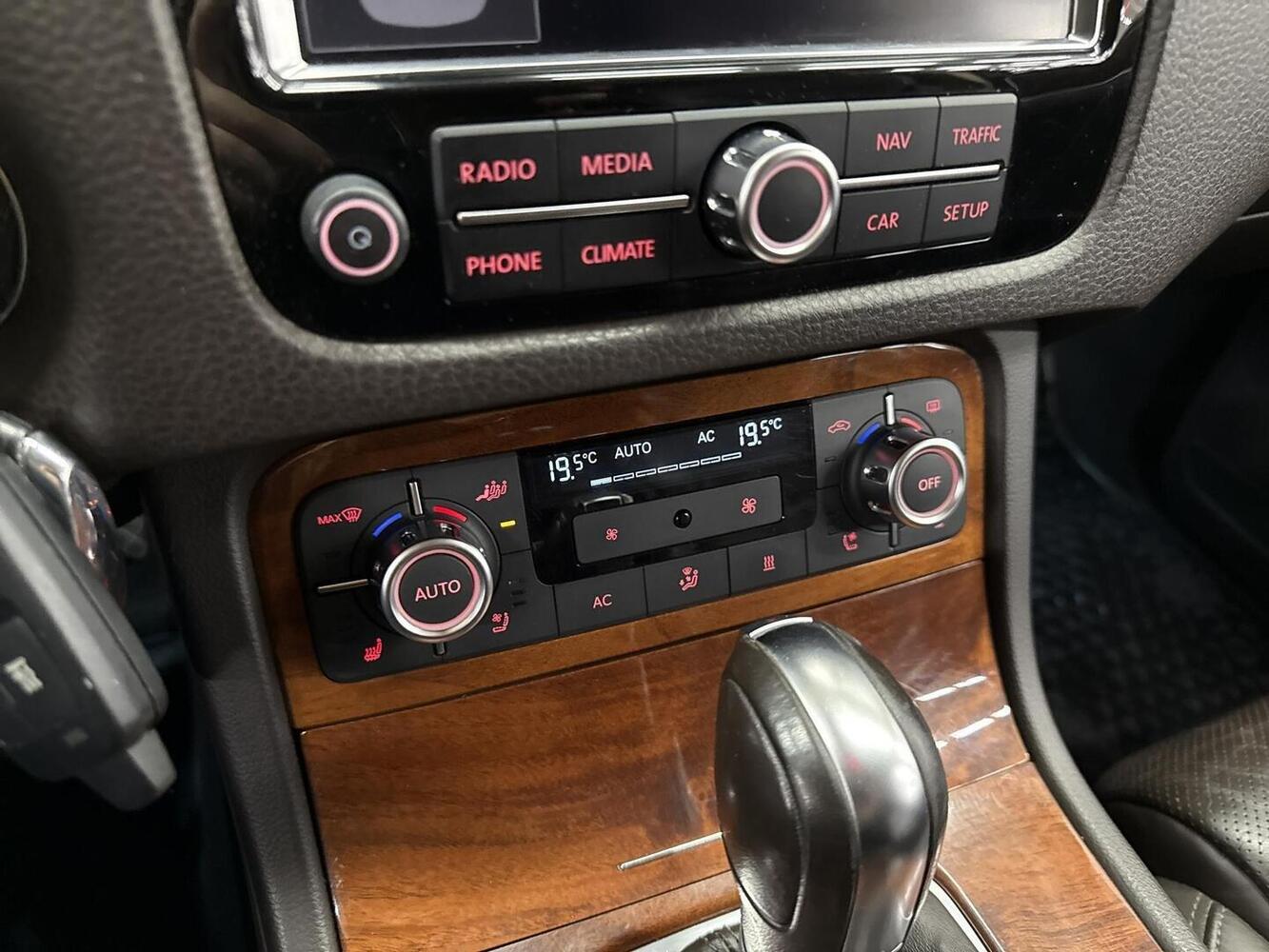 Volkswagen Touareg vaihtoauto
