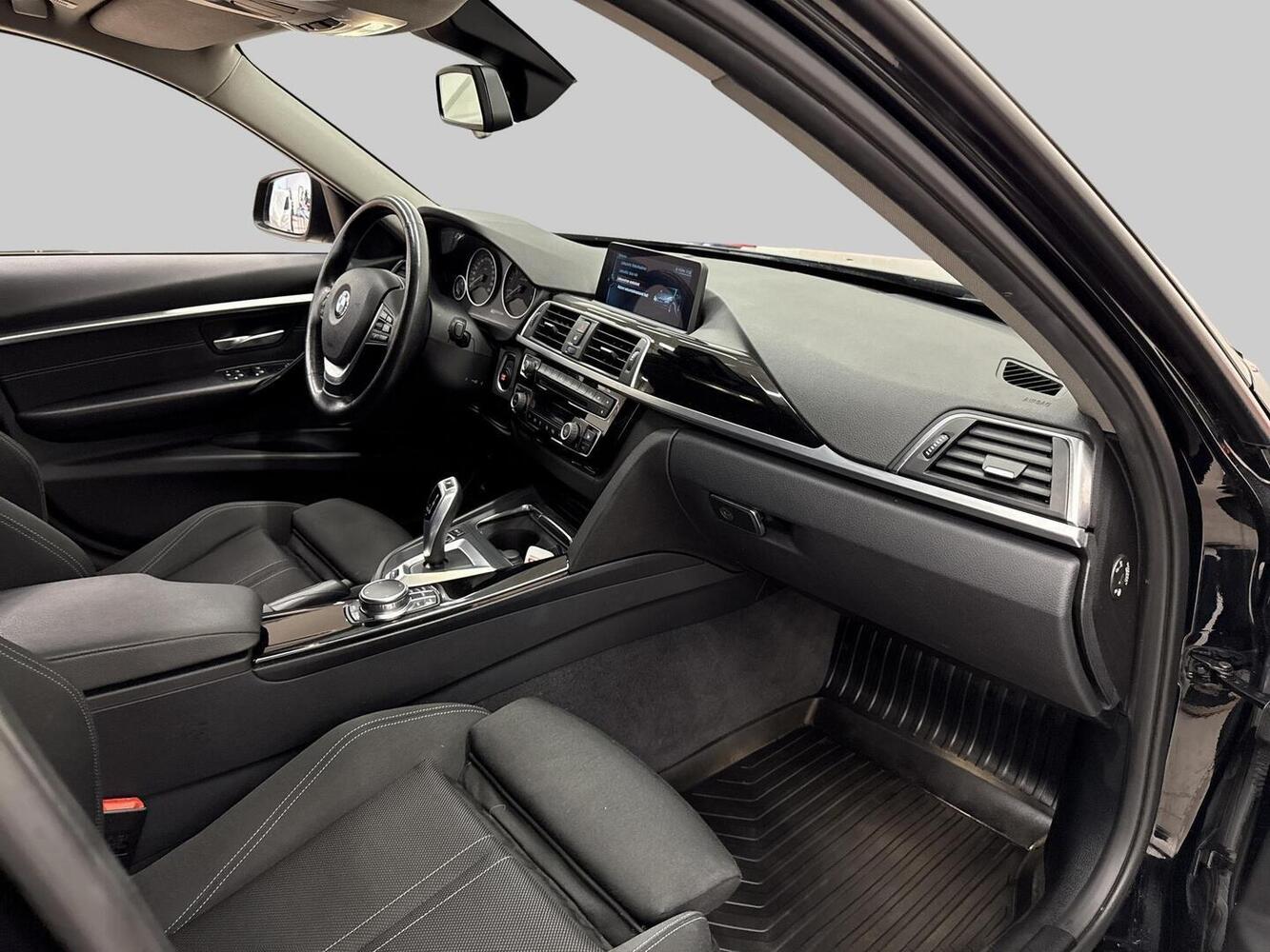 BMW 330 vaihtoauto