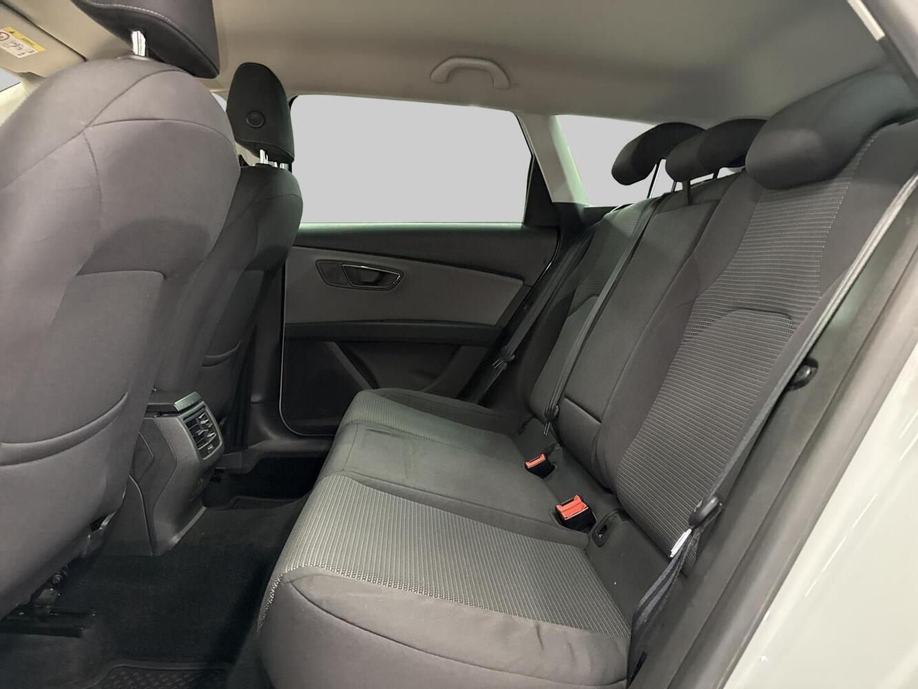 SEAT Leon ST vaihtoauto