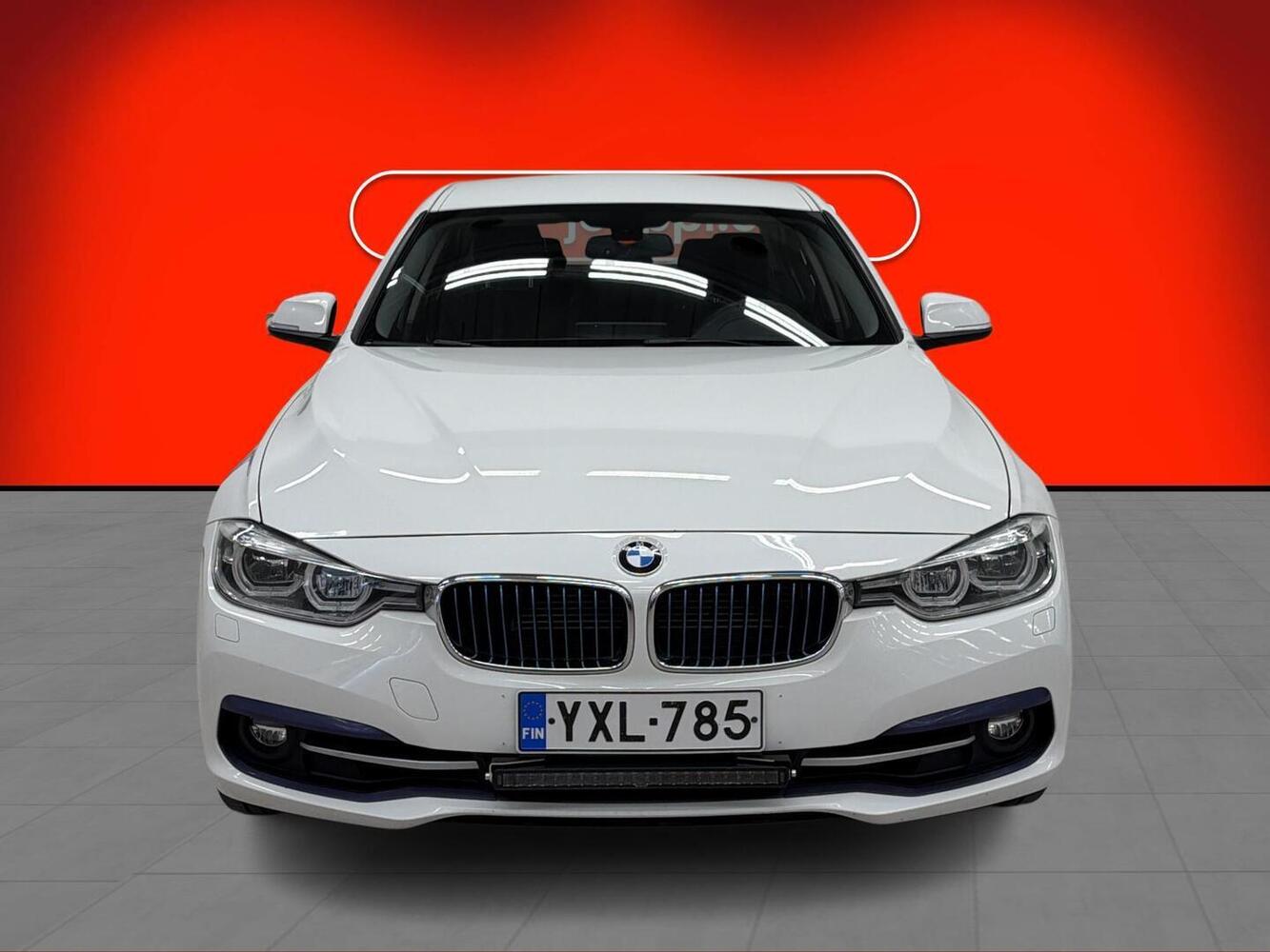 BMW 330 vaihtoauto