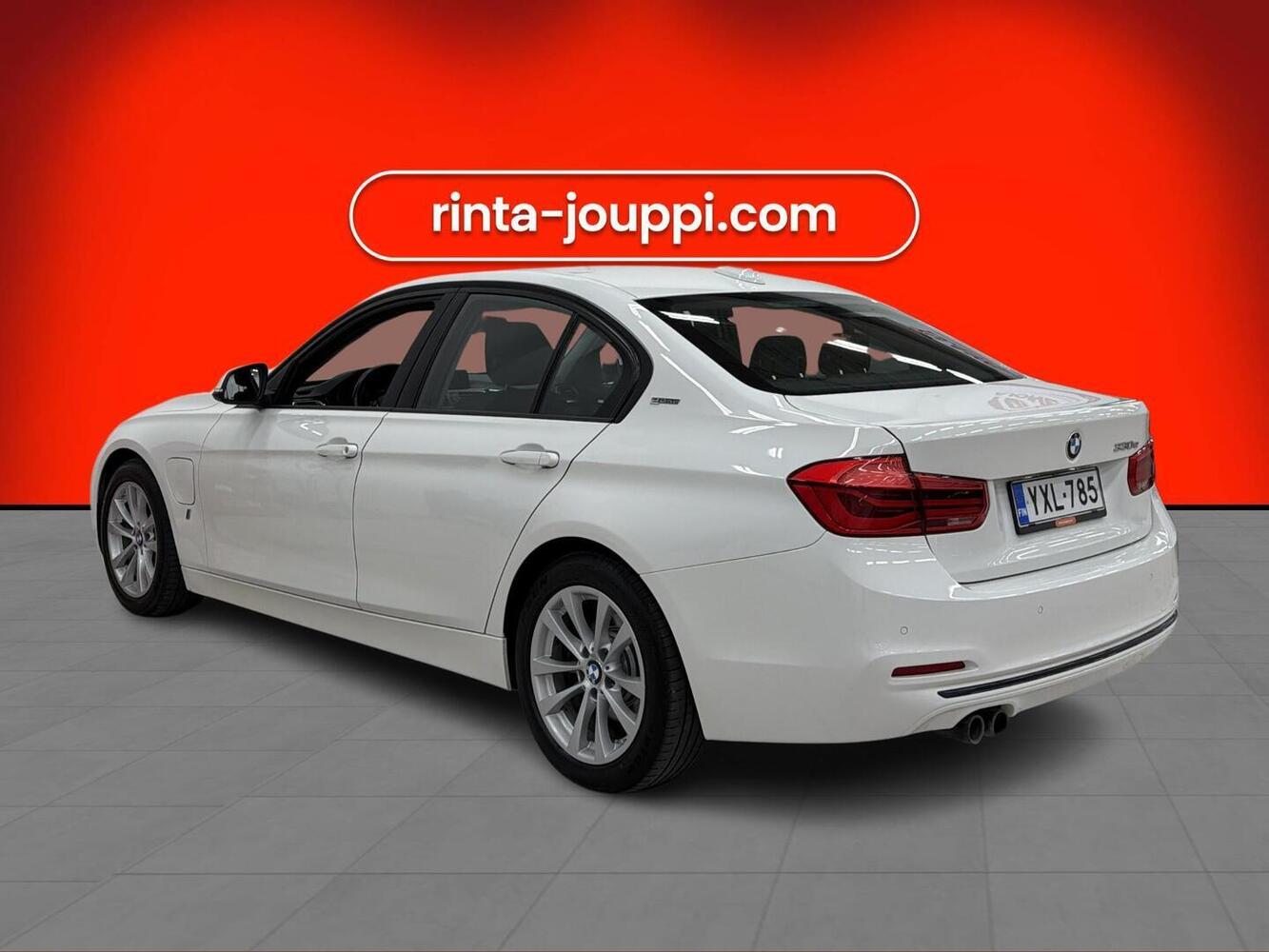BMW 330 vaihtoauto