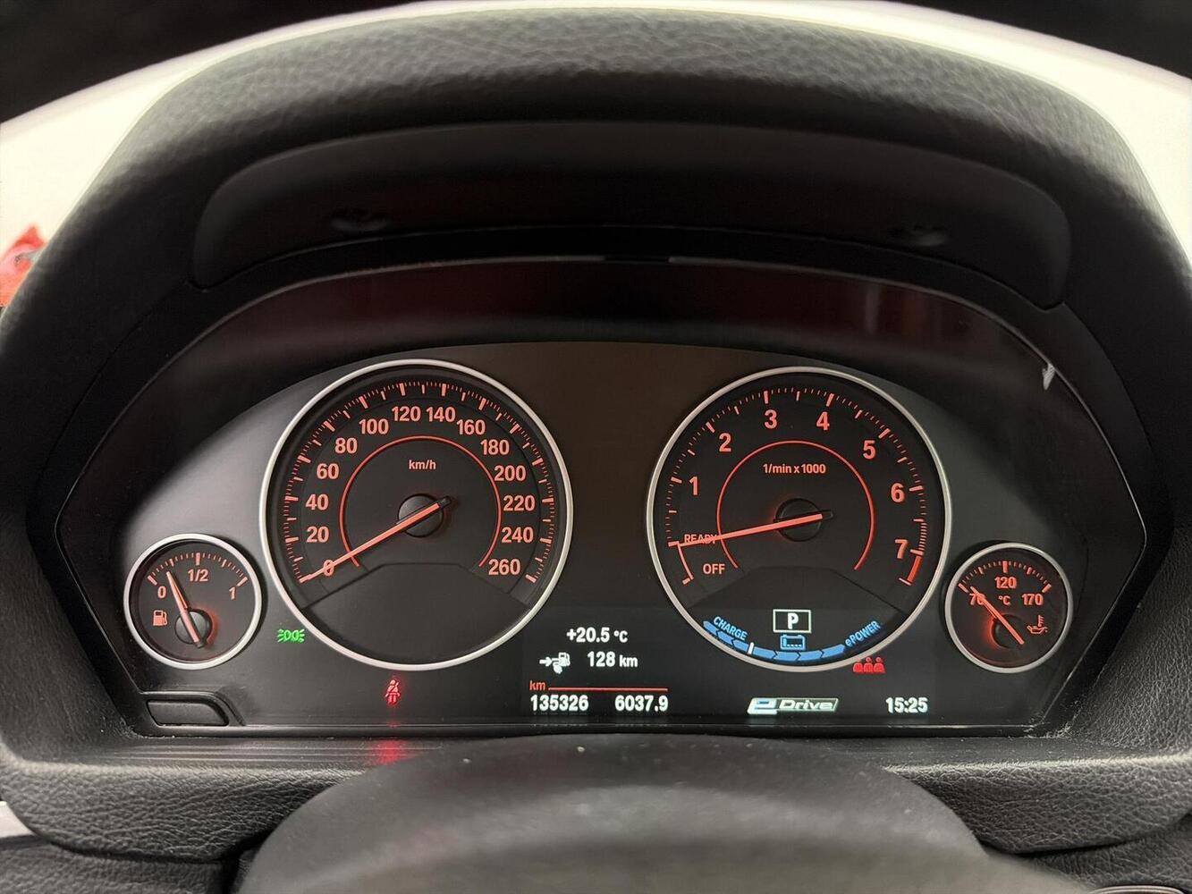 BMW 330 vaihtoauto