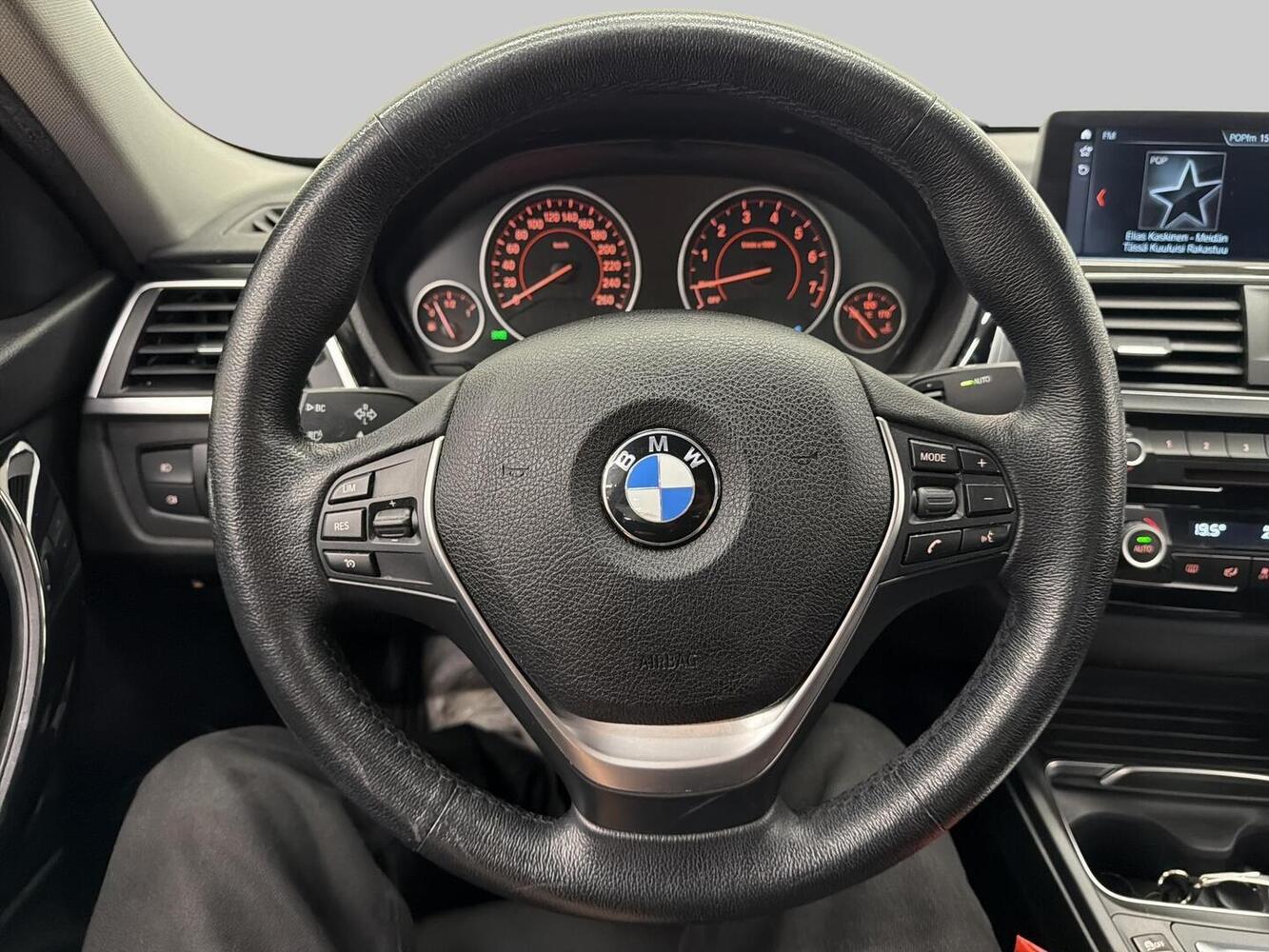BMW 330 vaihtoauto