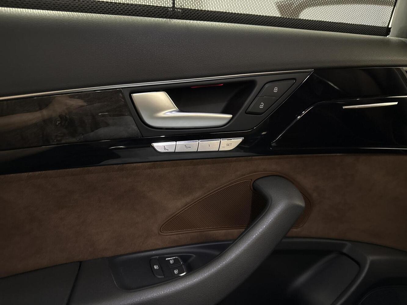 Audi A8 vaihtoauto