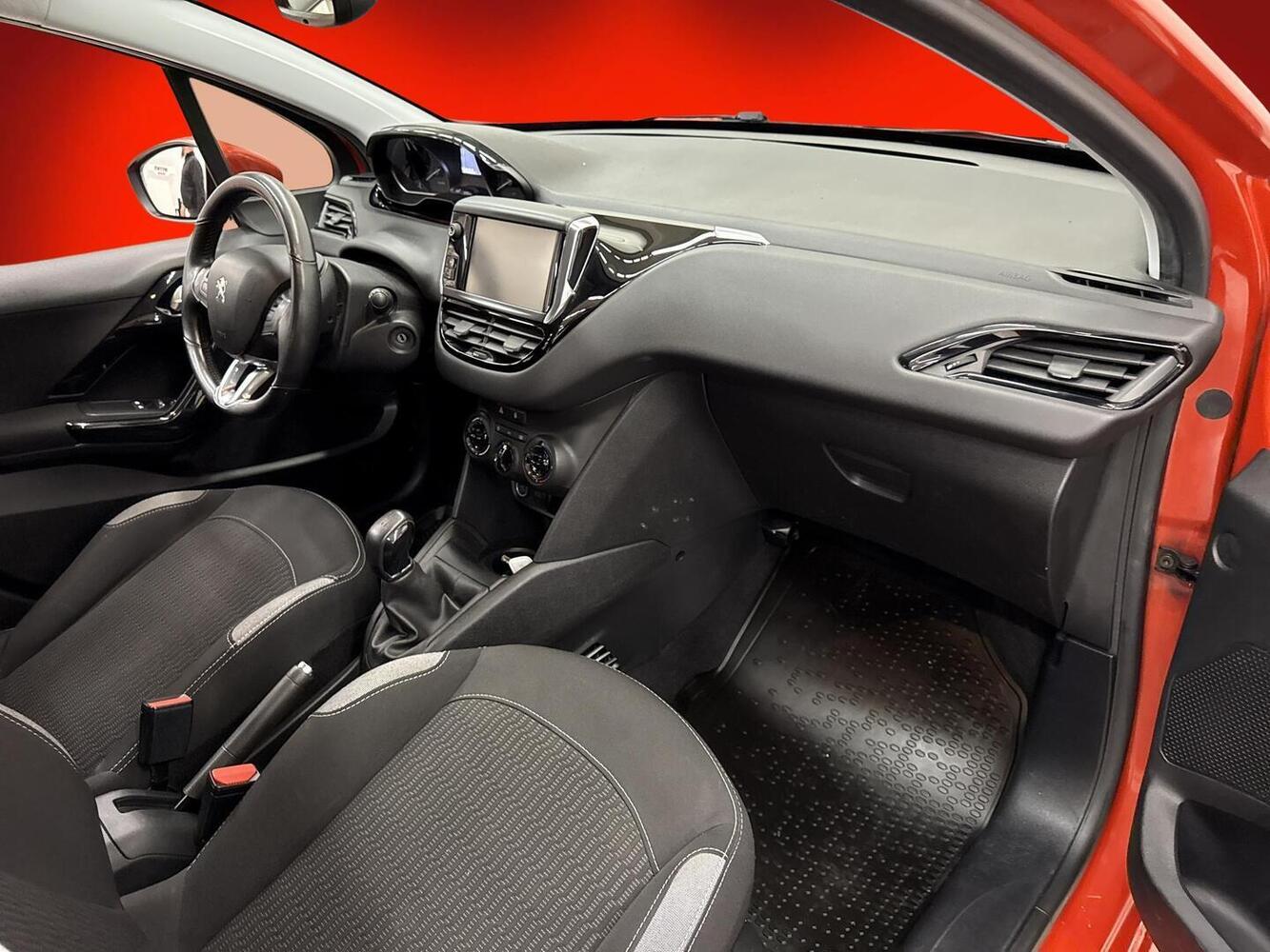 Peugeot 208 vaihtoauto