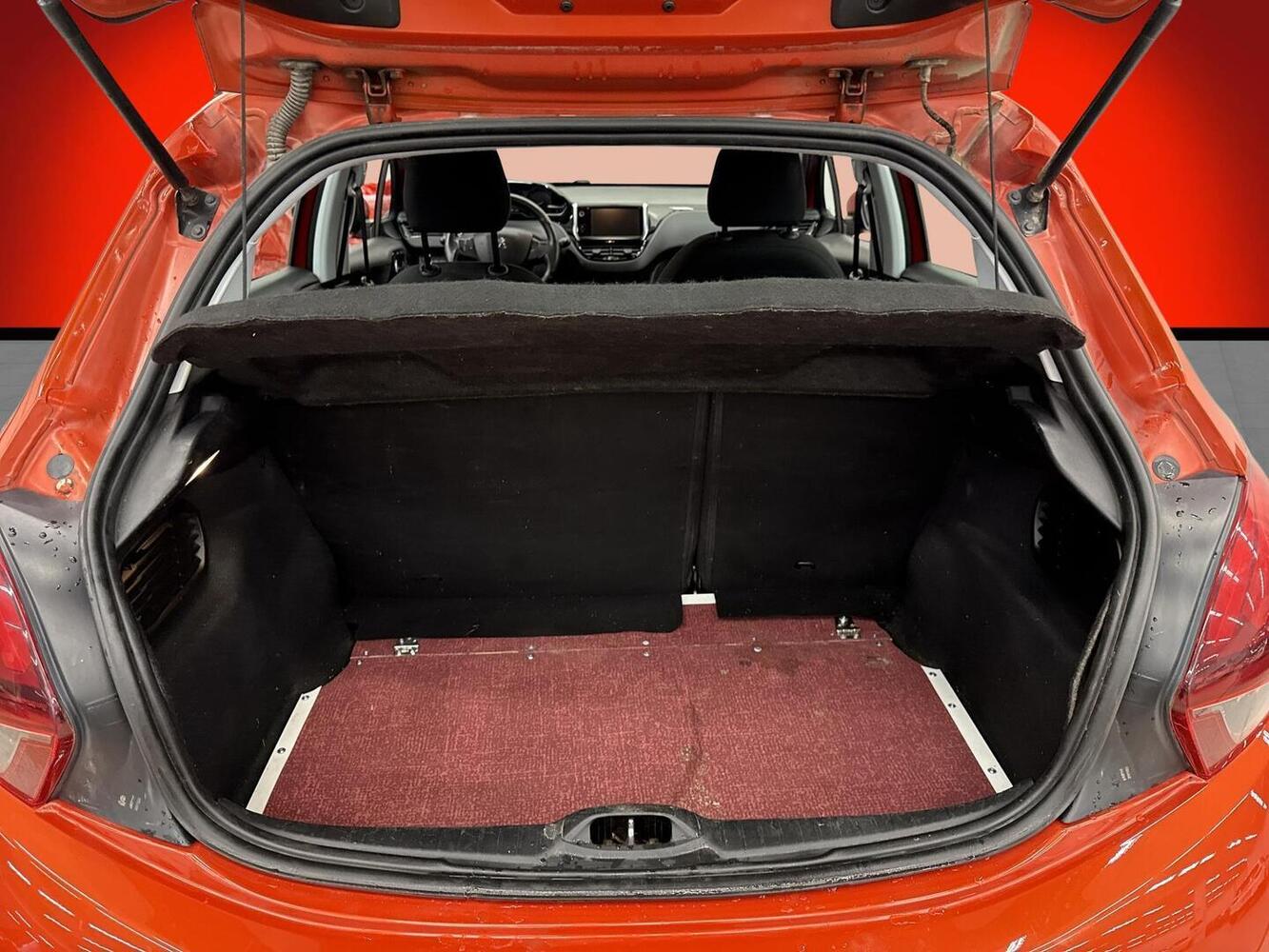 Peugeot 208 vaihtoauto