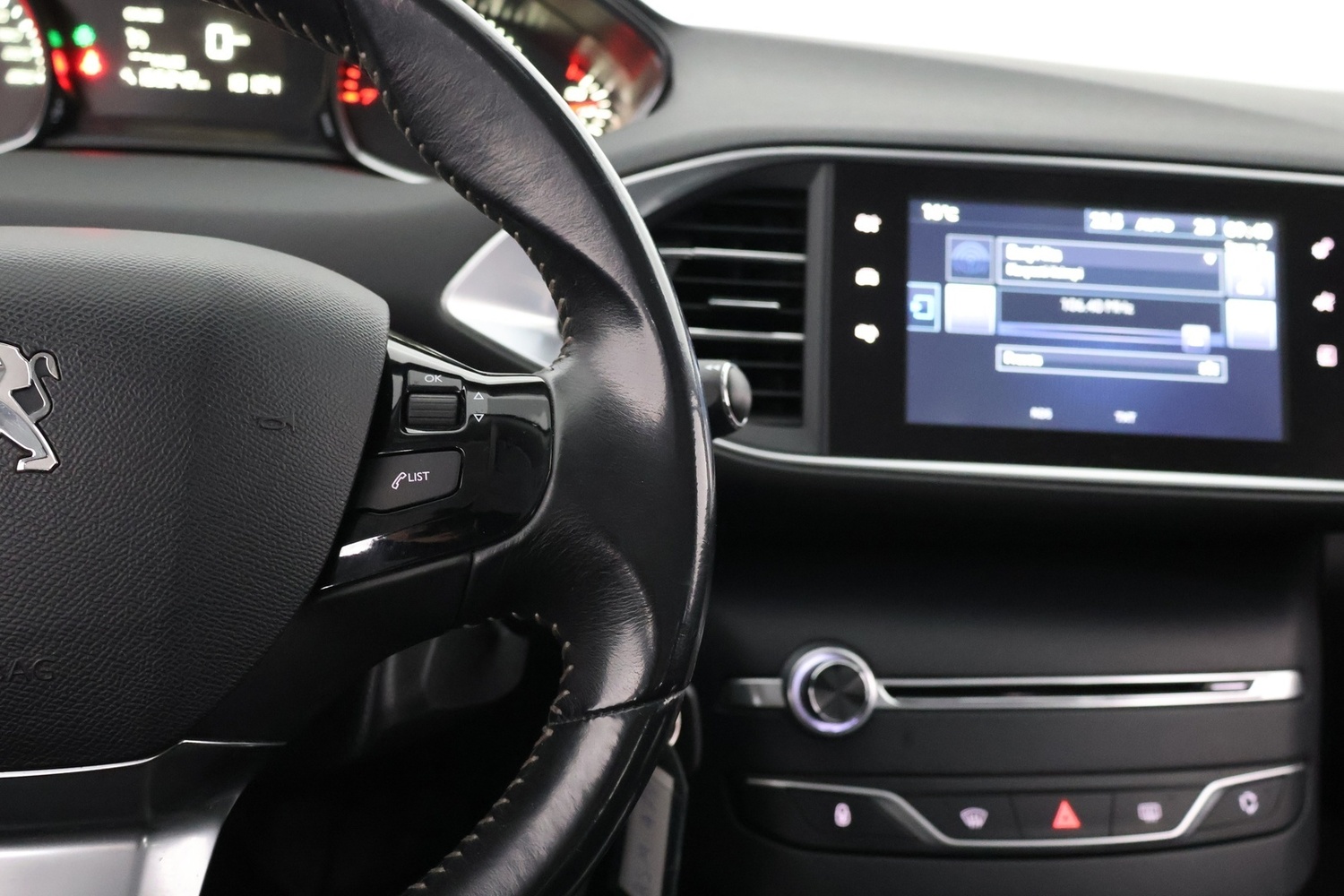 Peugeot 308 vaihtoauto