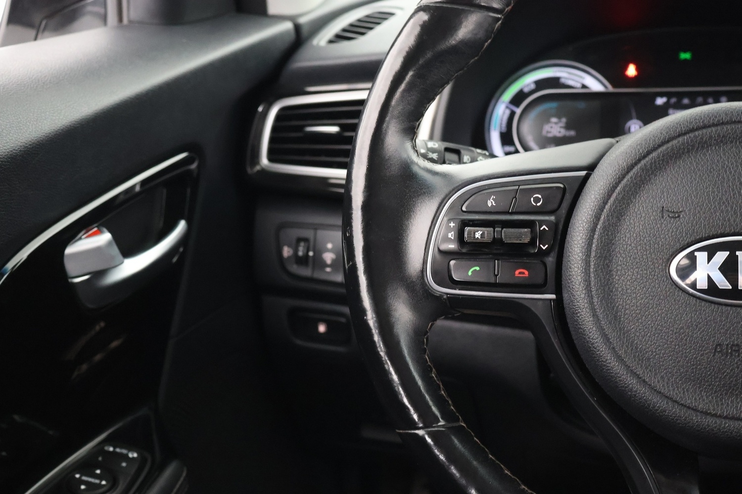 Kia Niro vaihtoauto