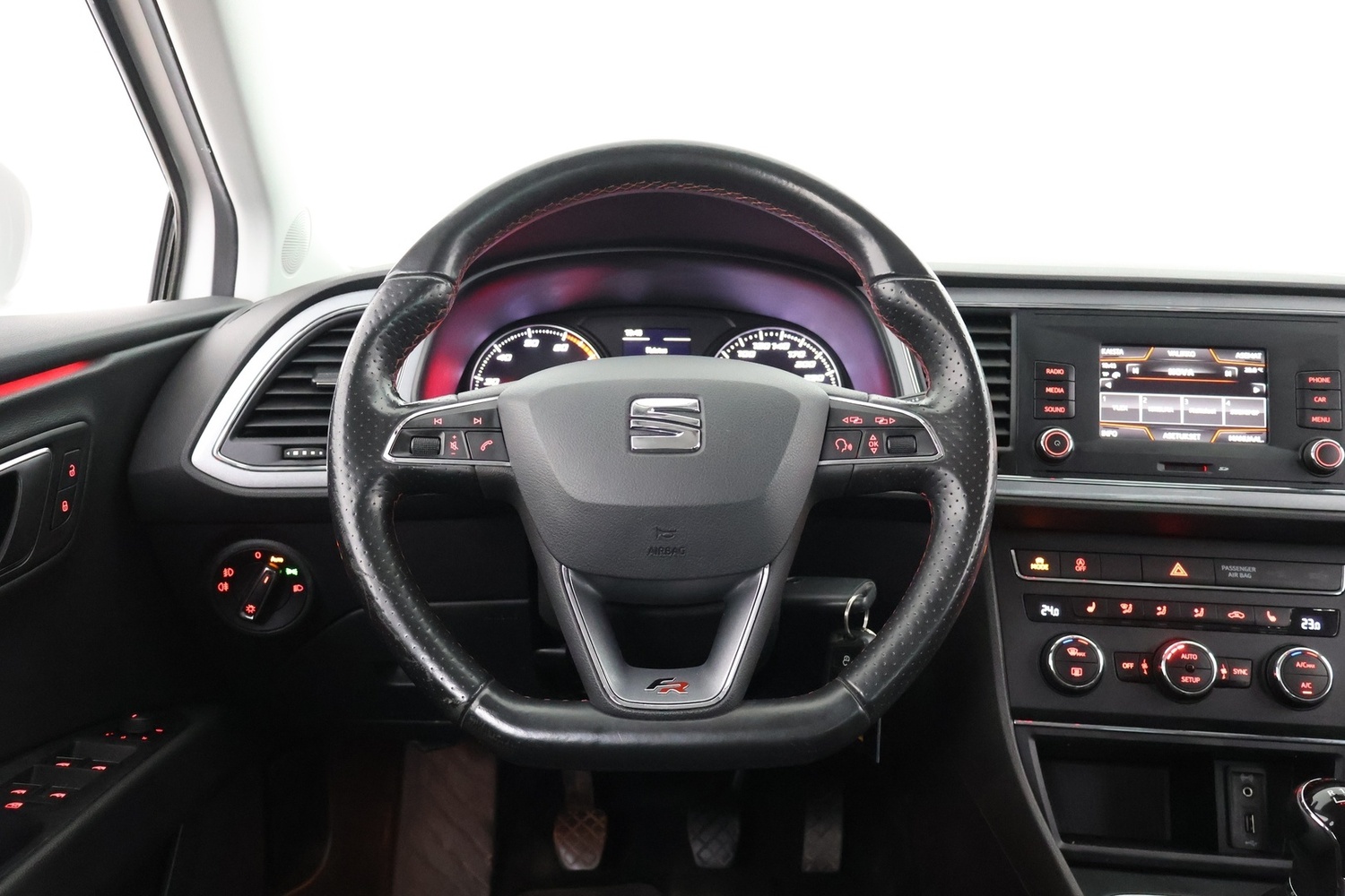 SEAT Leon ST vaihtoauto