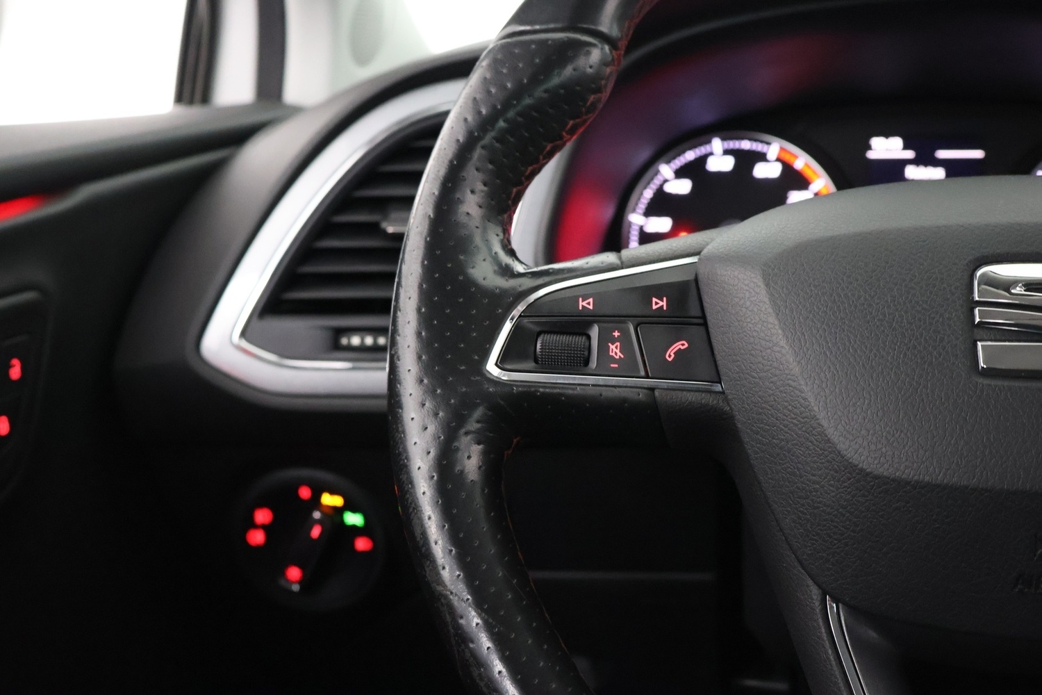 SEAT Leon ST vaihtoauto