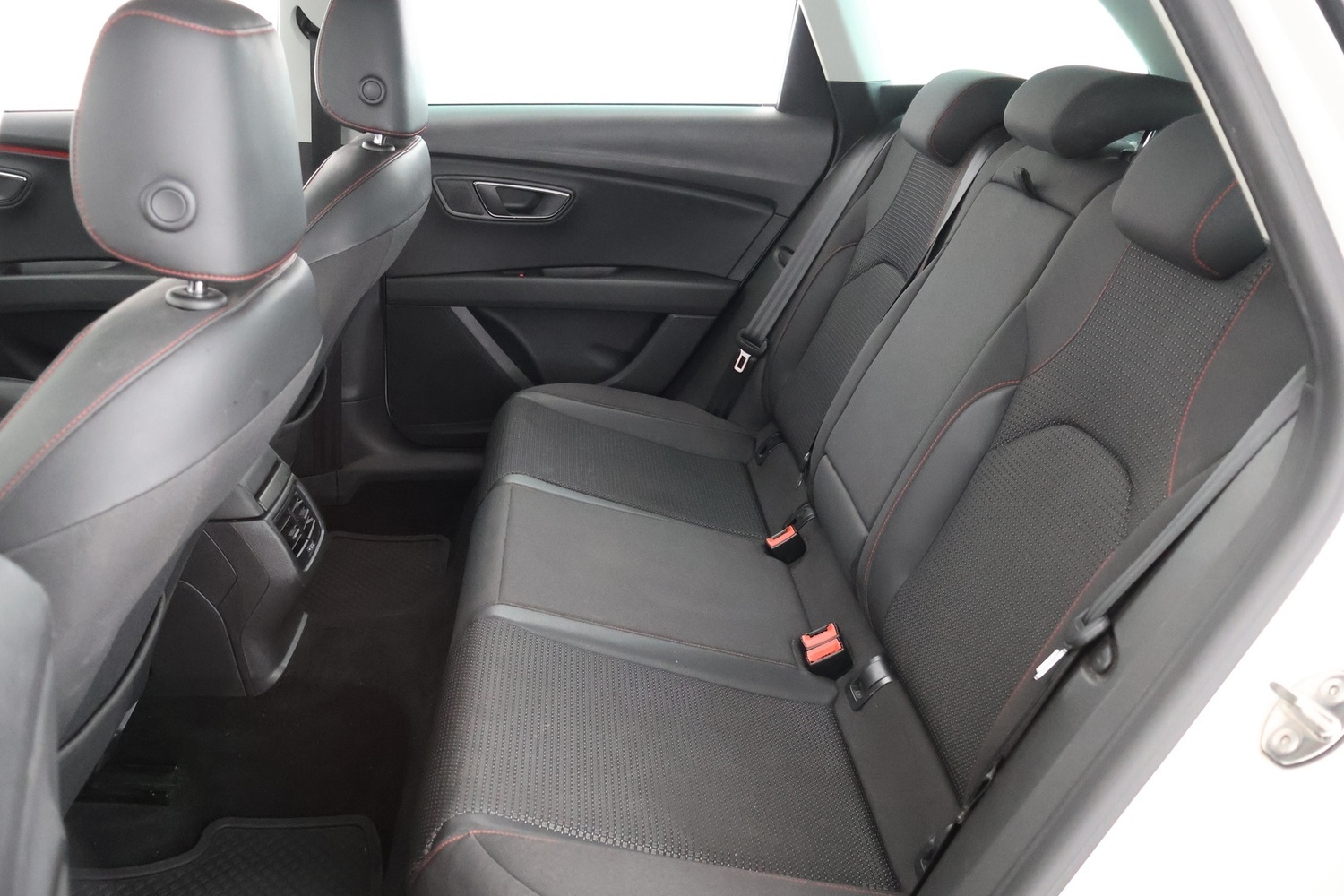 SEAT Leon ST vaihtoauto