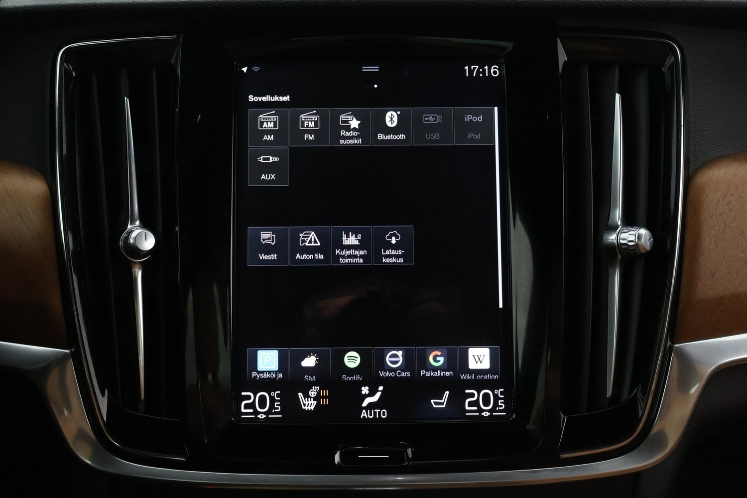 Volvo S90 vaihtoauto
