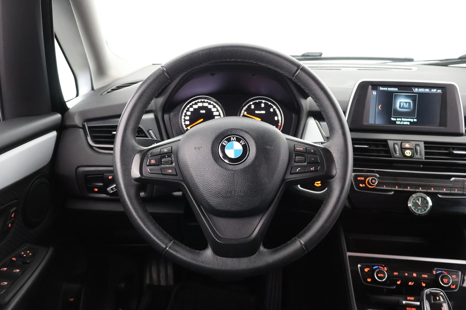 BMW 216 vaihtoauto