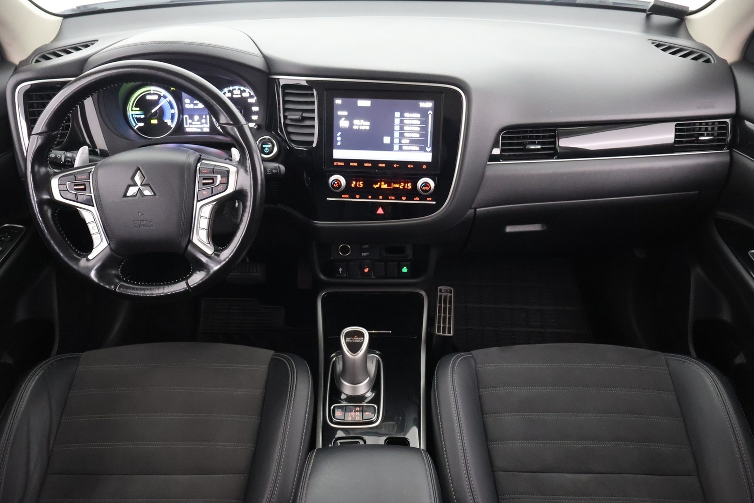 Mitsubishi Outlander PHEV vaihtoauto