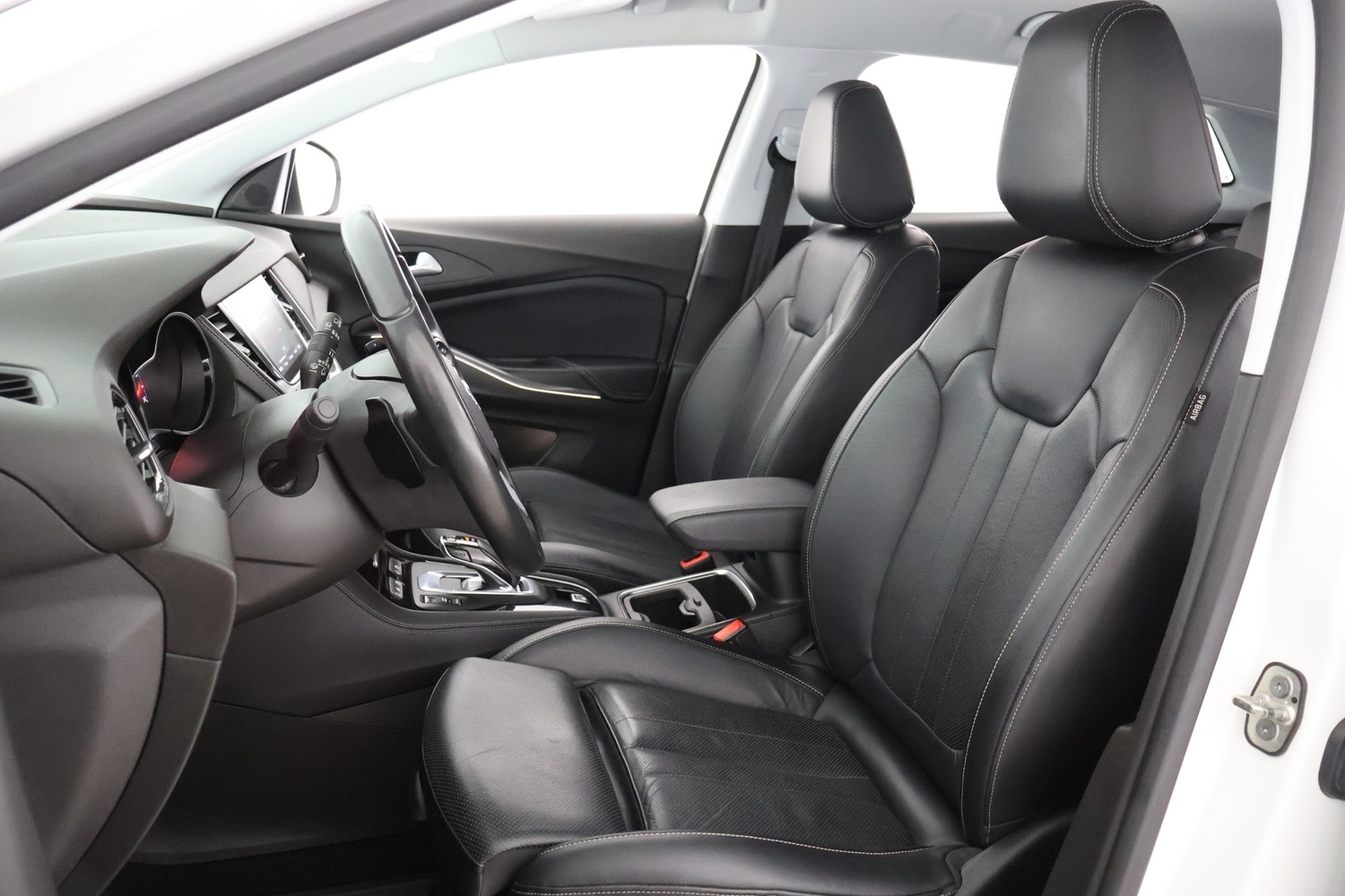 Opel Grandland X vaihtoauto