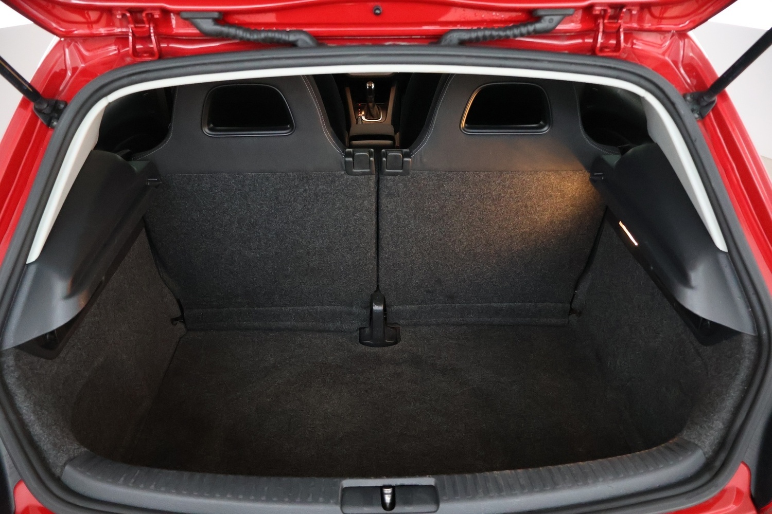 Volkswagen Scirocco vaihtoauto
