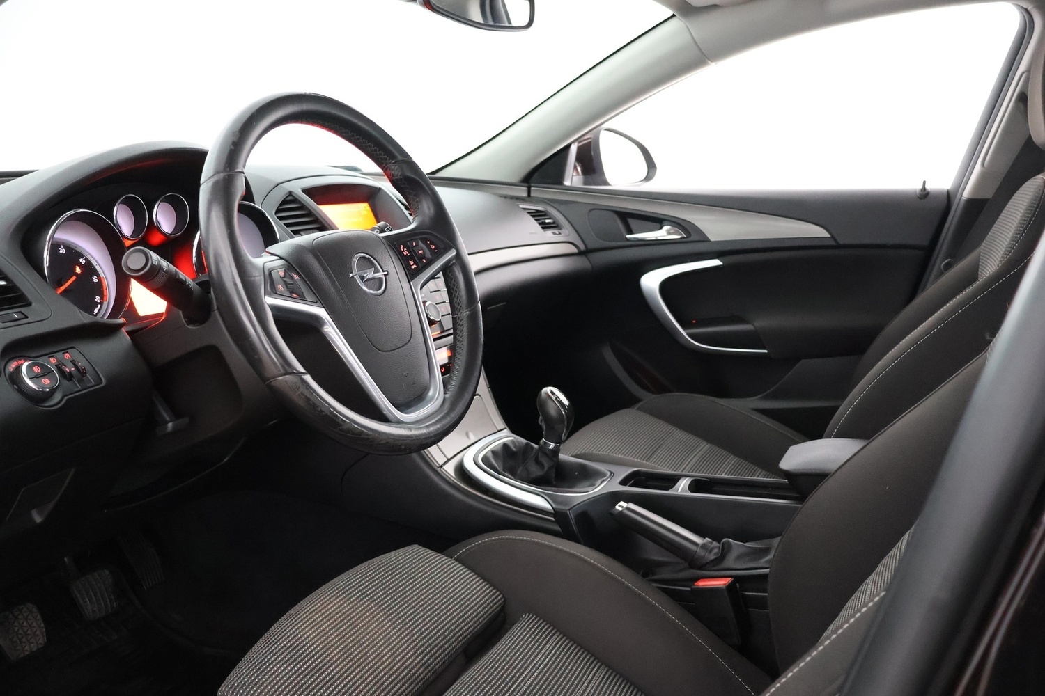 Opel Insignia vaihtoauto