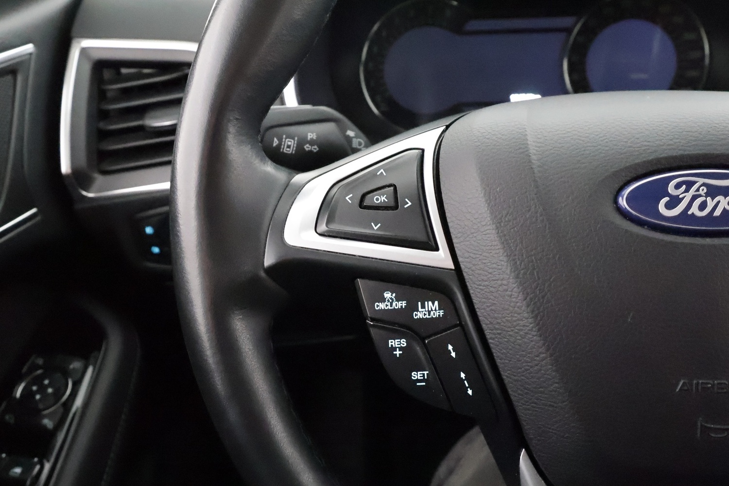 Ford S-MAX vaihtoauto