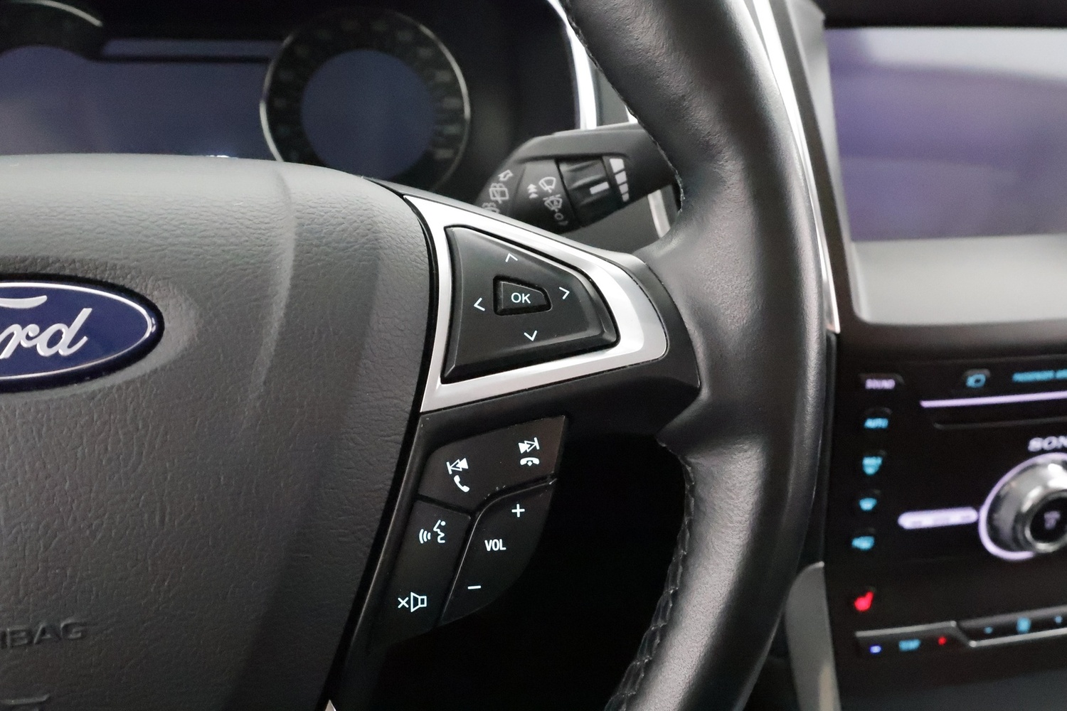 Ford S-MAX vaihtoauto